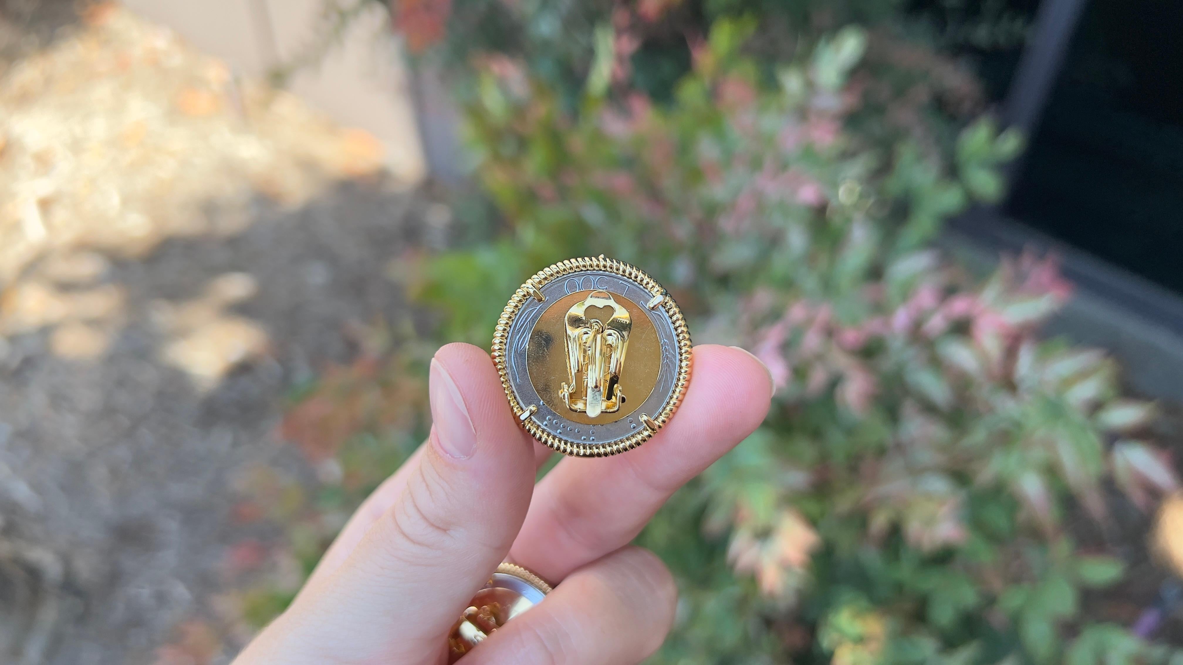 Vintage Italian lira Coin 18K Gold Plated Ring Italian Made In New Condition For Sale In Carlsbad, CA