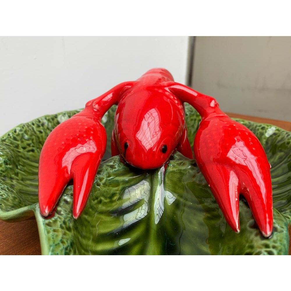 Postmoderne Sculpture italienne de bol en poterie de homard, années 1980 en vente