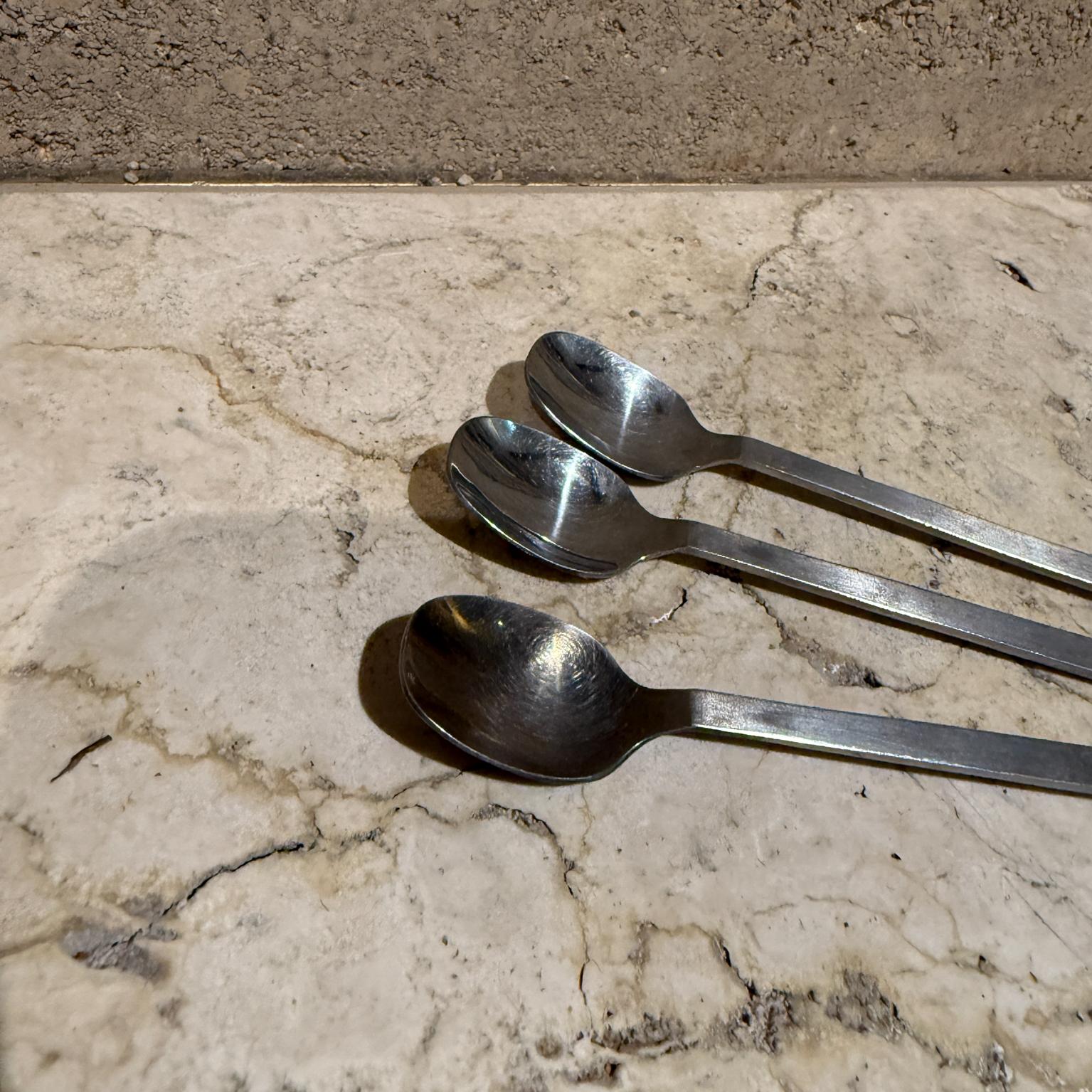 Mid-Century Modern Cuillères à thé glacé italiennes à long manche Set 3 en vente