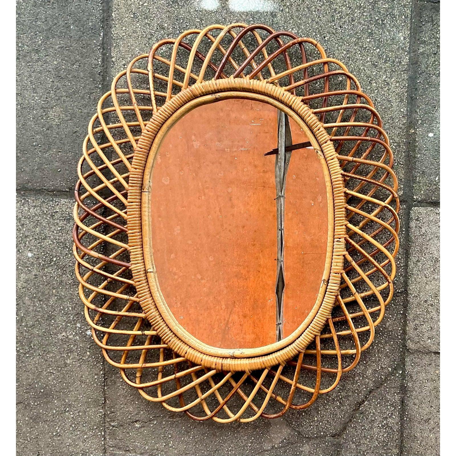 Specchio vintage in rattan Looping italiano dopo Albini In condizioni buone in vendita a west palm beach, FL