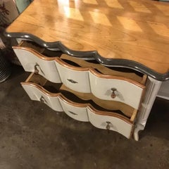 Vintage Italian Louis XV Style Zwei Schubladen Kommode in Kirschholz mit venezianischen