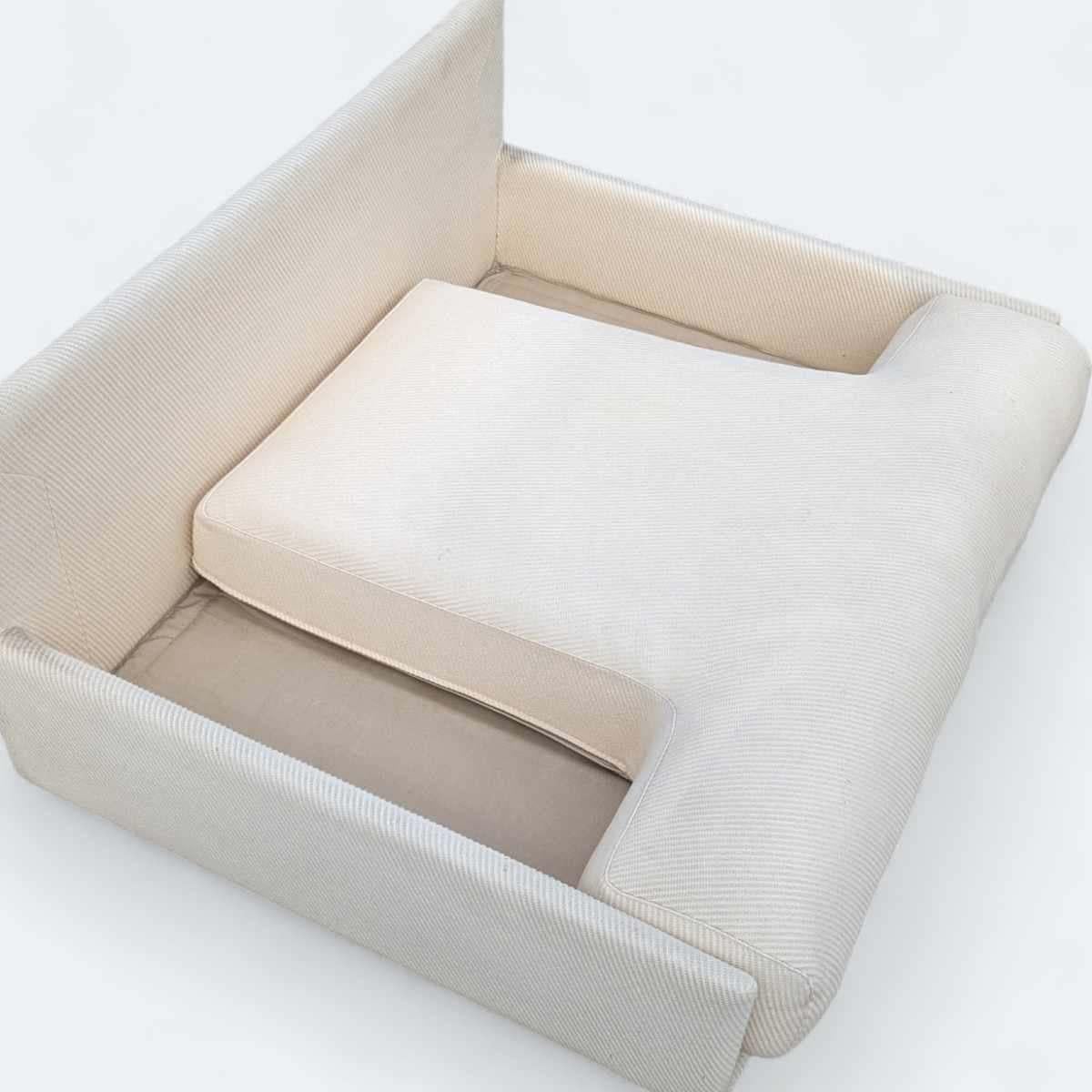 Fabric Vintage Italian Lounge Chair, Oversized, Mid Century, Modern, Minimalist, Comfy For Sale