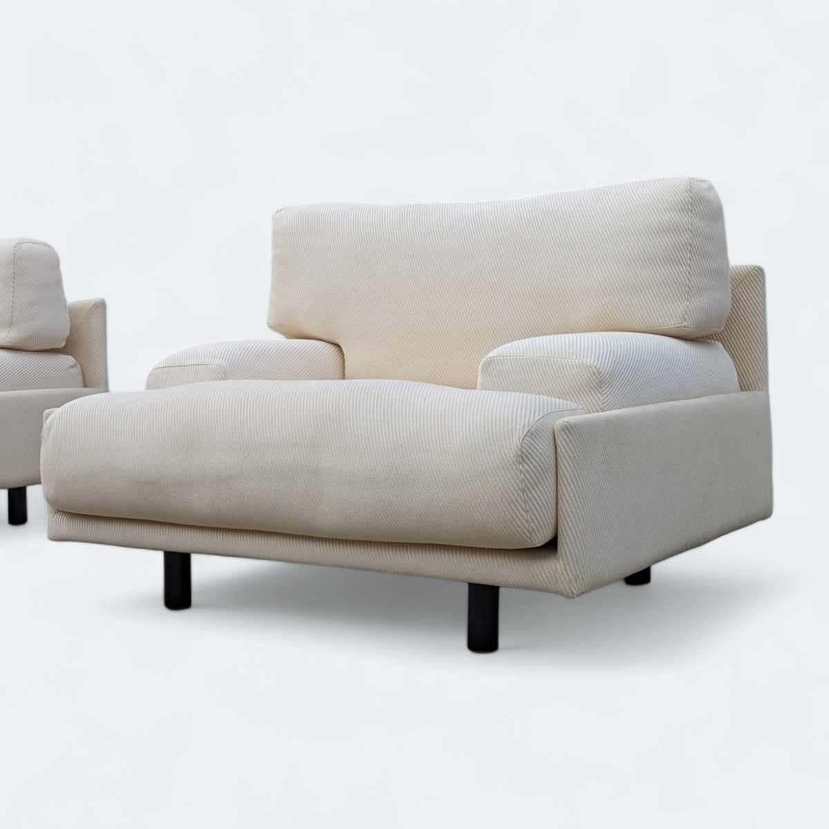 Vintage Italian Lounge Chair, Oversized, Mid Century, Modern, Minimalist, Comfy For Sale 1