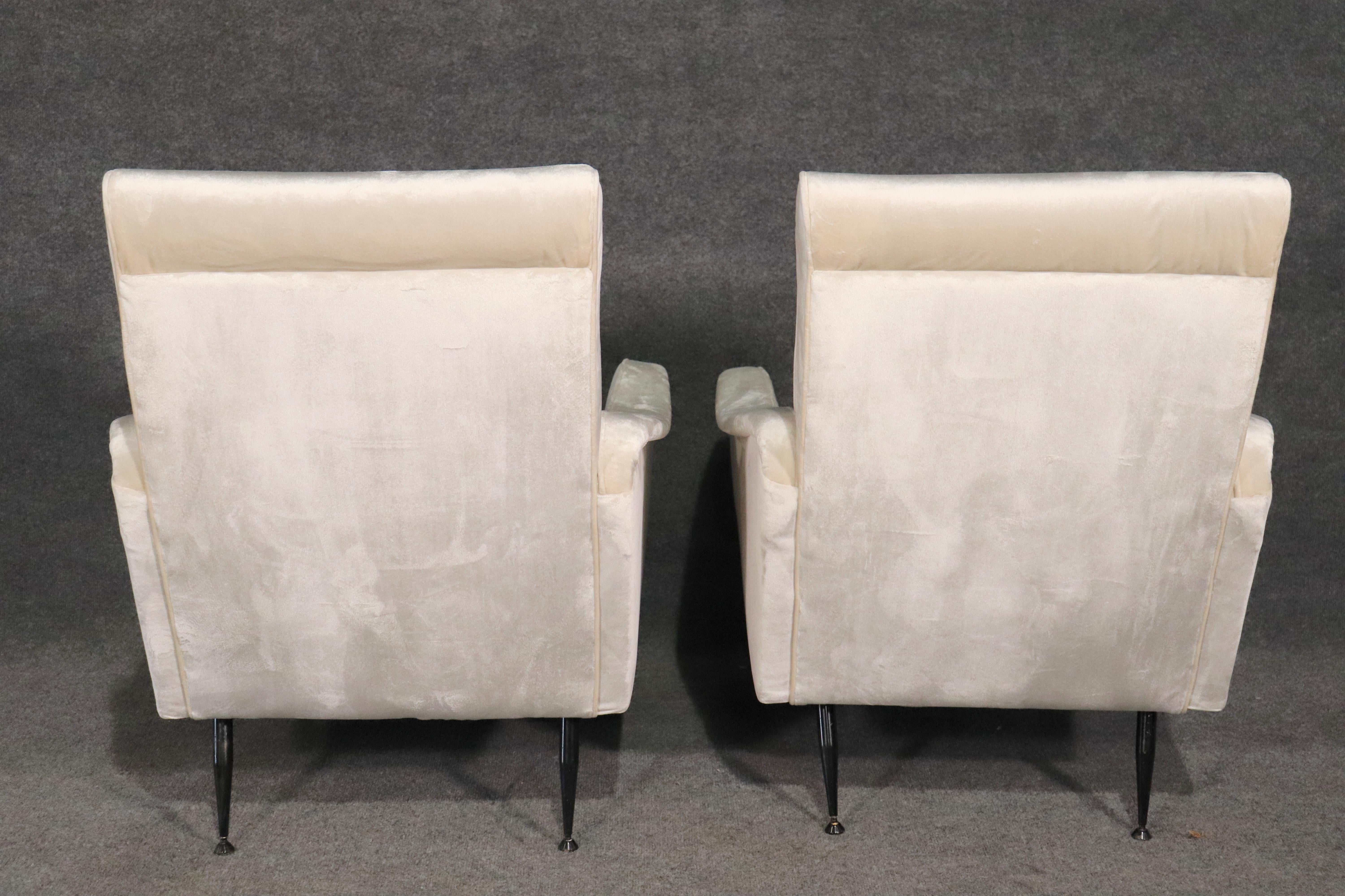 Mid-Century Modern Vintage Italian Lounge Chairs For Sale