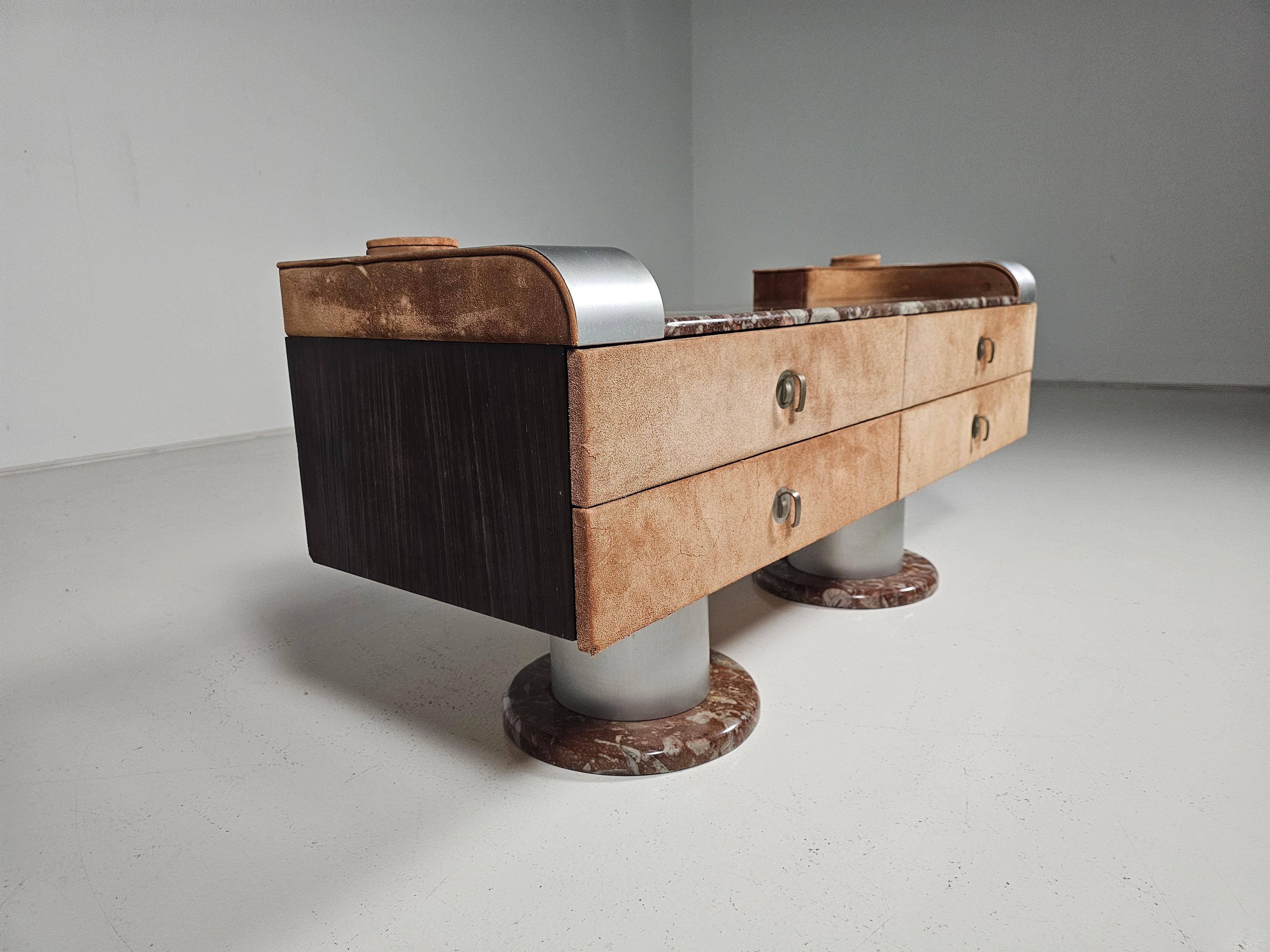 Vintage Italian lowboard made from red marble, suède & steel, 1970s en venta 8