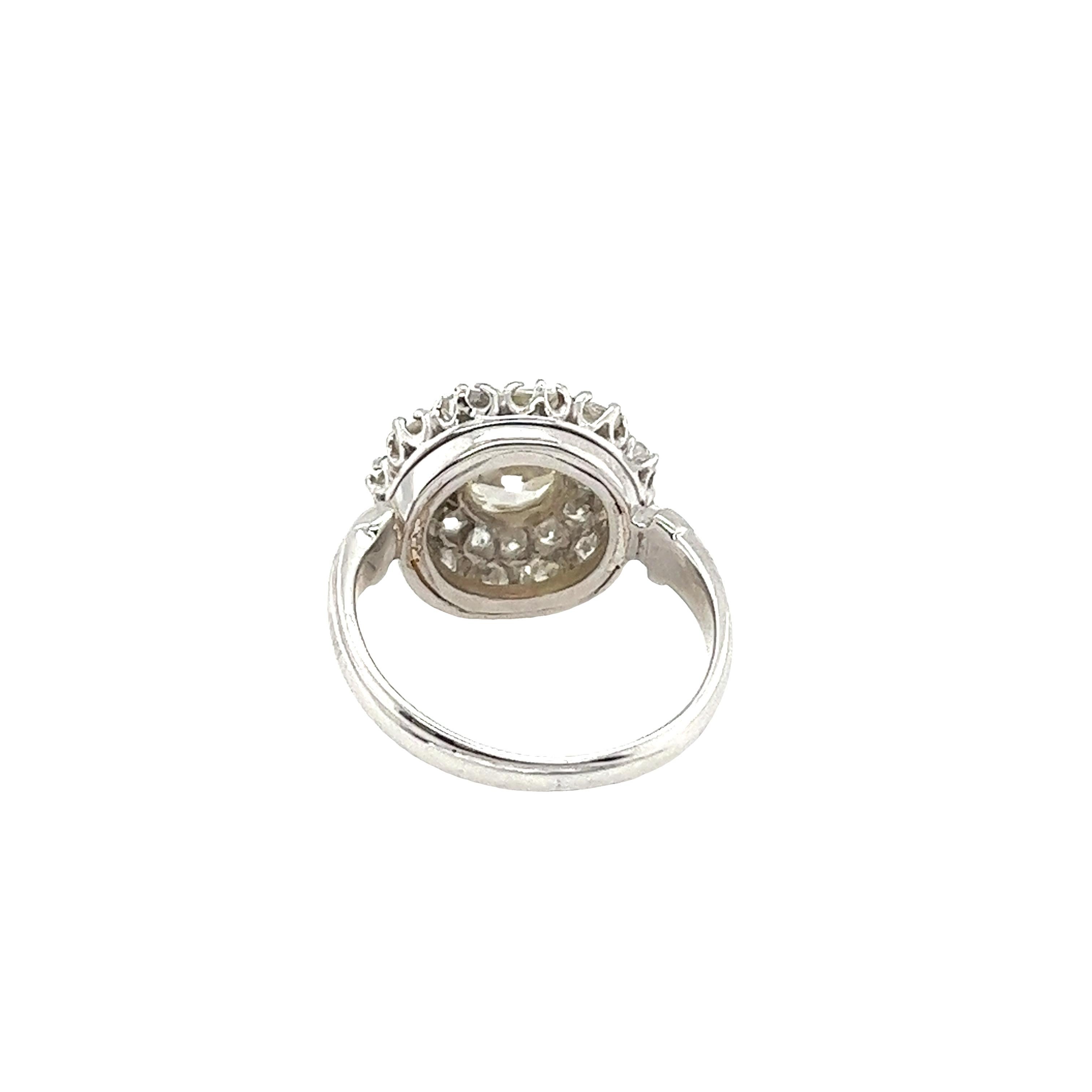Italienischer Vintage-Diamant-Cluster-Ring im Vintage-Stil, gefasst mit 2,37 Karat viktorianischen Diamanten (Alteuropäischer Schliff) im Angebot