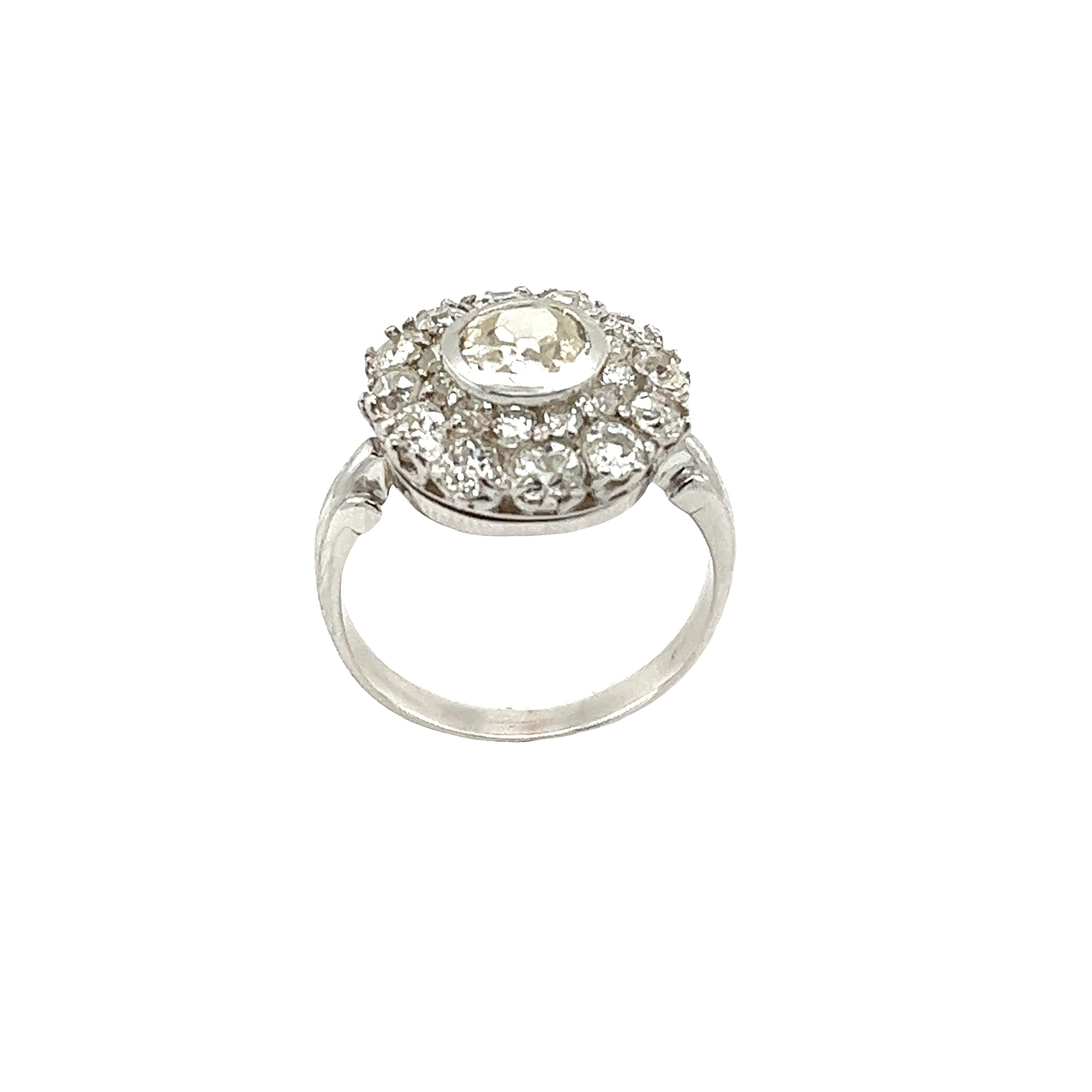 Vintage Italian Made Diamond Cluster Ring, Set With 2.37ct Victorian Diamonds In Excellent Condition For Sale In London, GB
