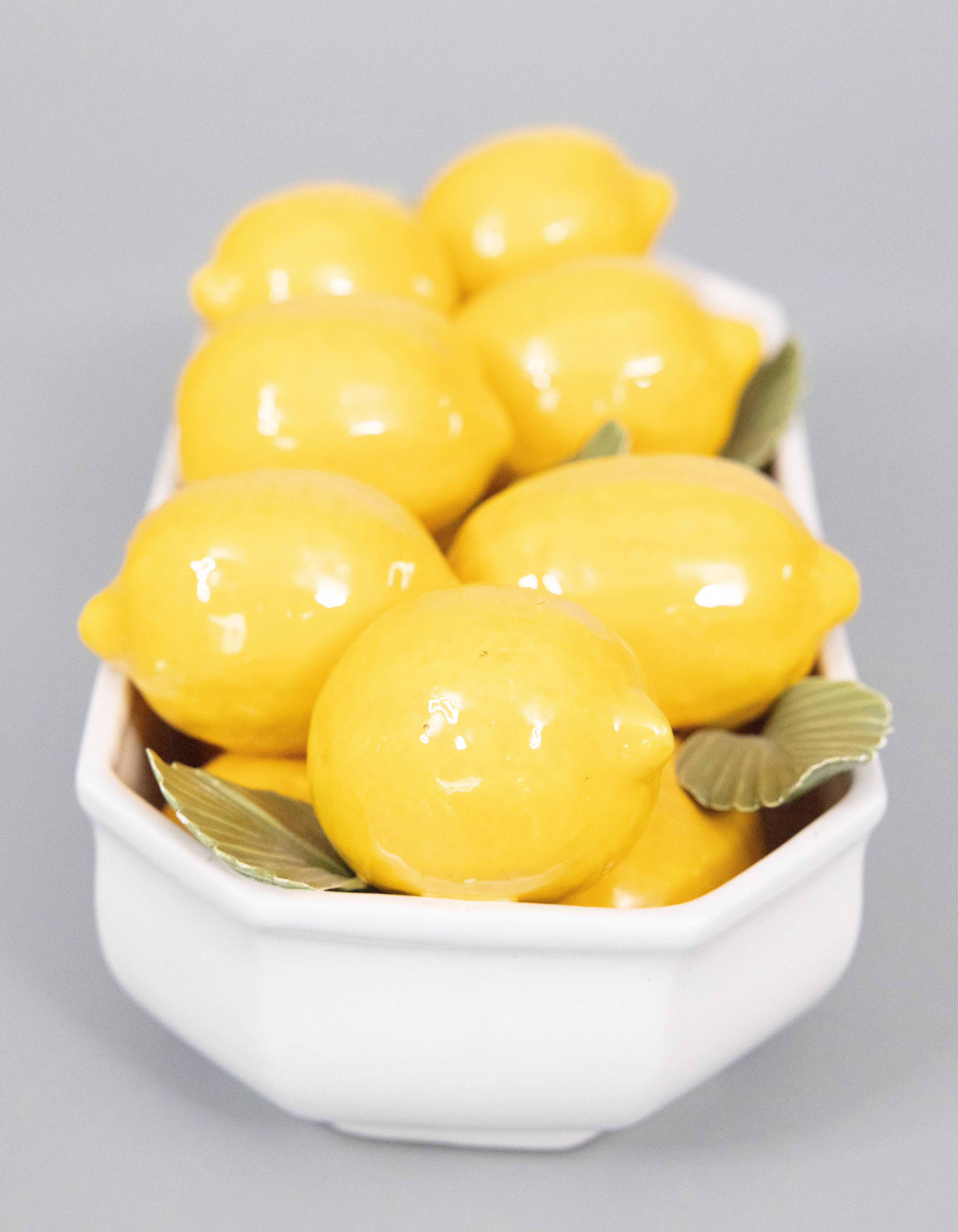 Centro de mesa de mayólica italiana vintage con limones en Bueno estado para la venta en Pearland, TX