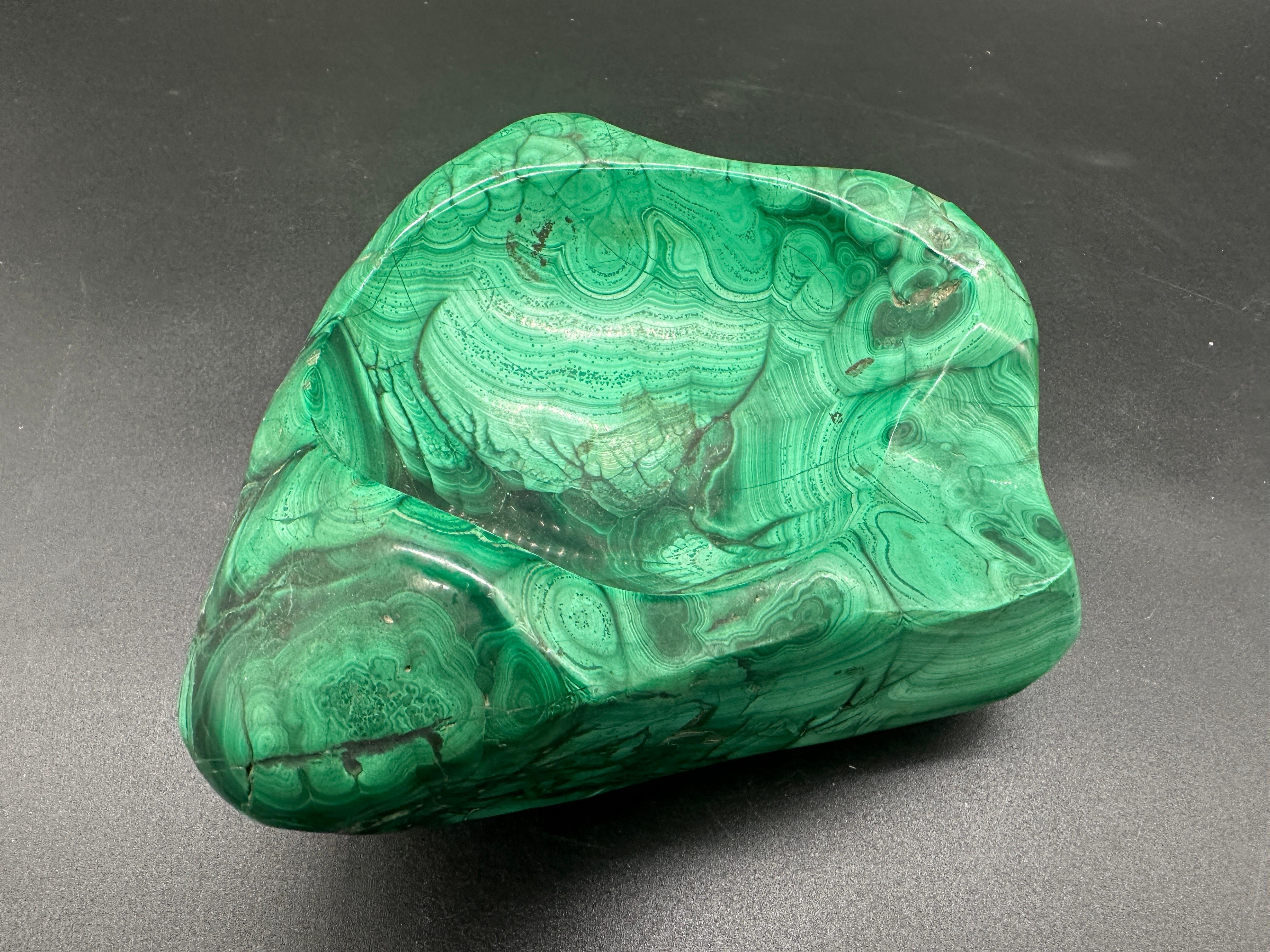 Mid-Century moderno Posacenere italiano d'epoca in malachite 1980s in vendita