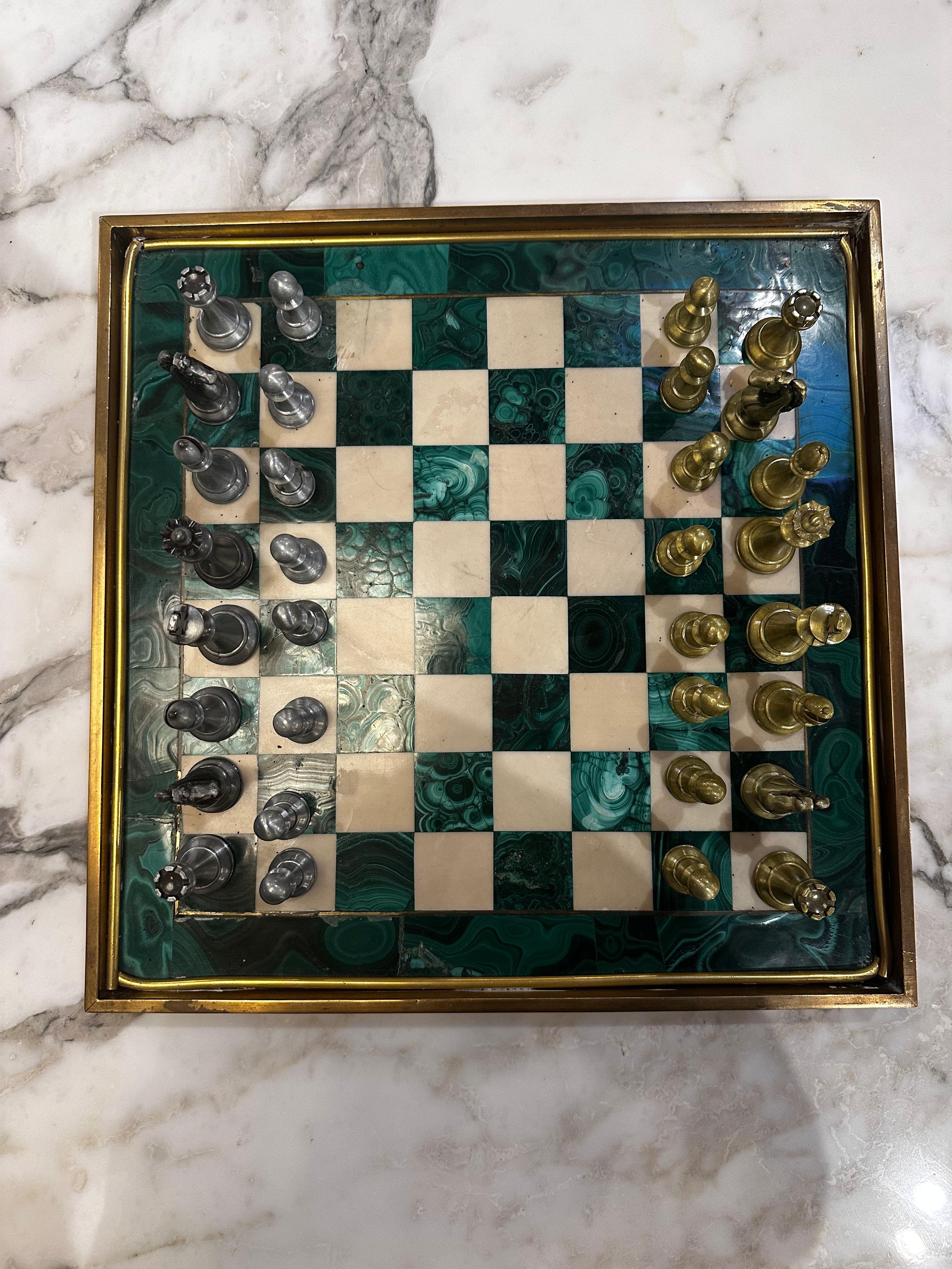 Mid-Century Modern Grand jeu d'échecs italien vintage en malachite avec Pieces Meta 1960s