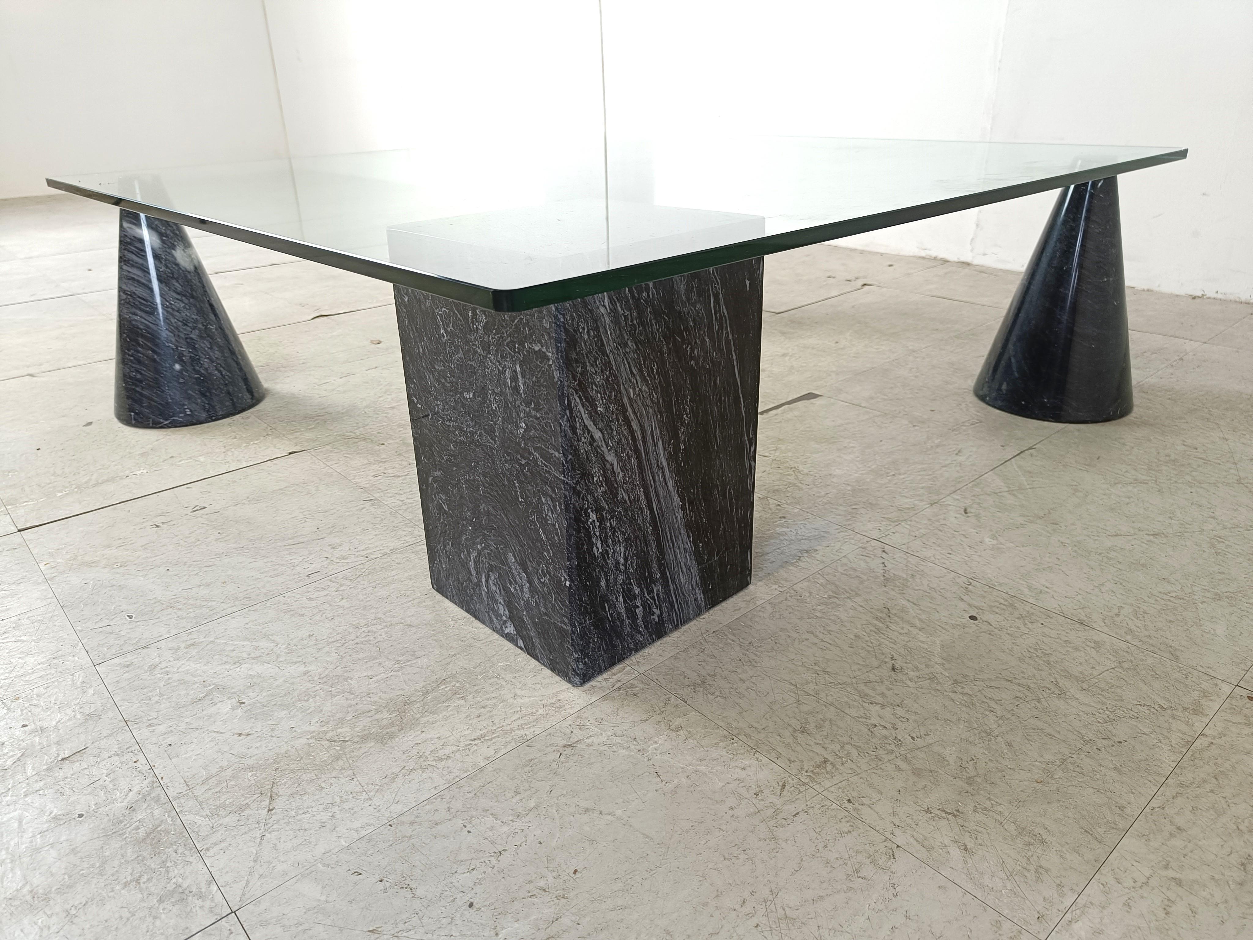 Vintage italian marble coffee table, 1970s For Sale 3