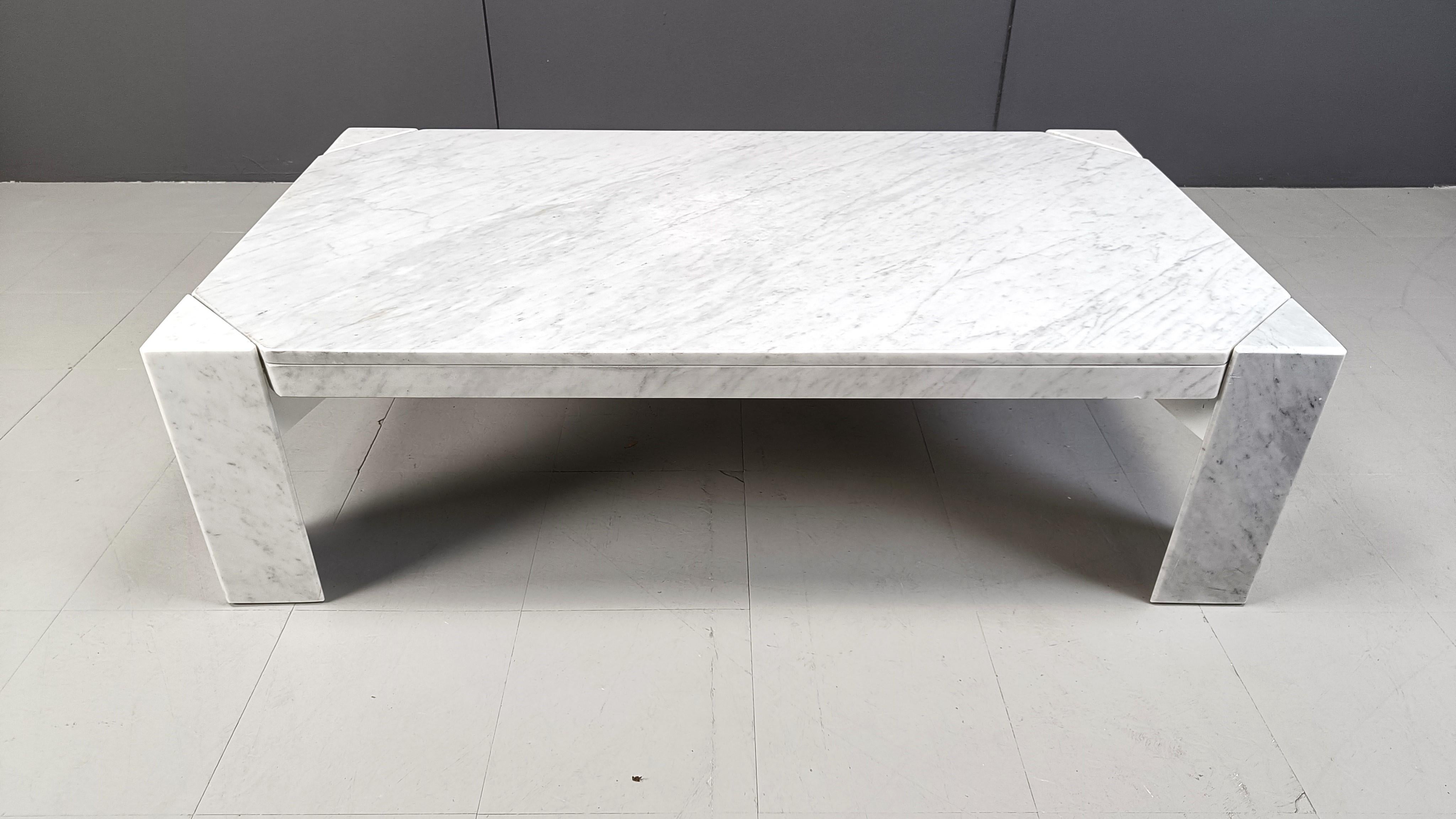 Mid-Century Modern Table basse italienne vintage en marbre, années 1970 en vente