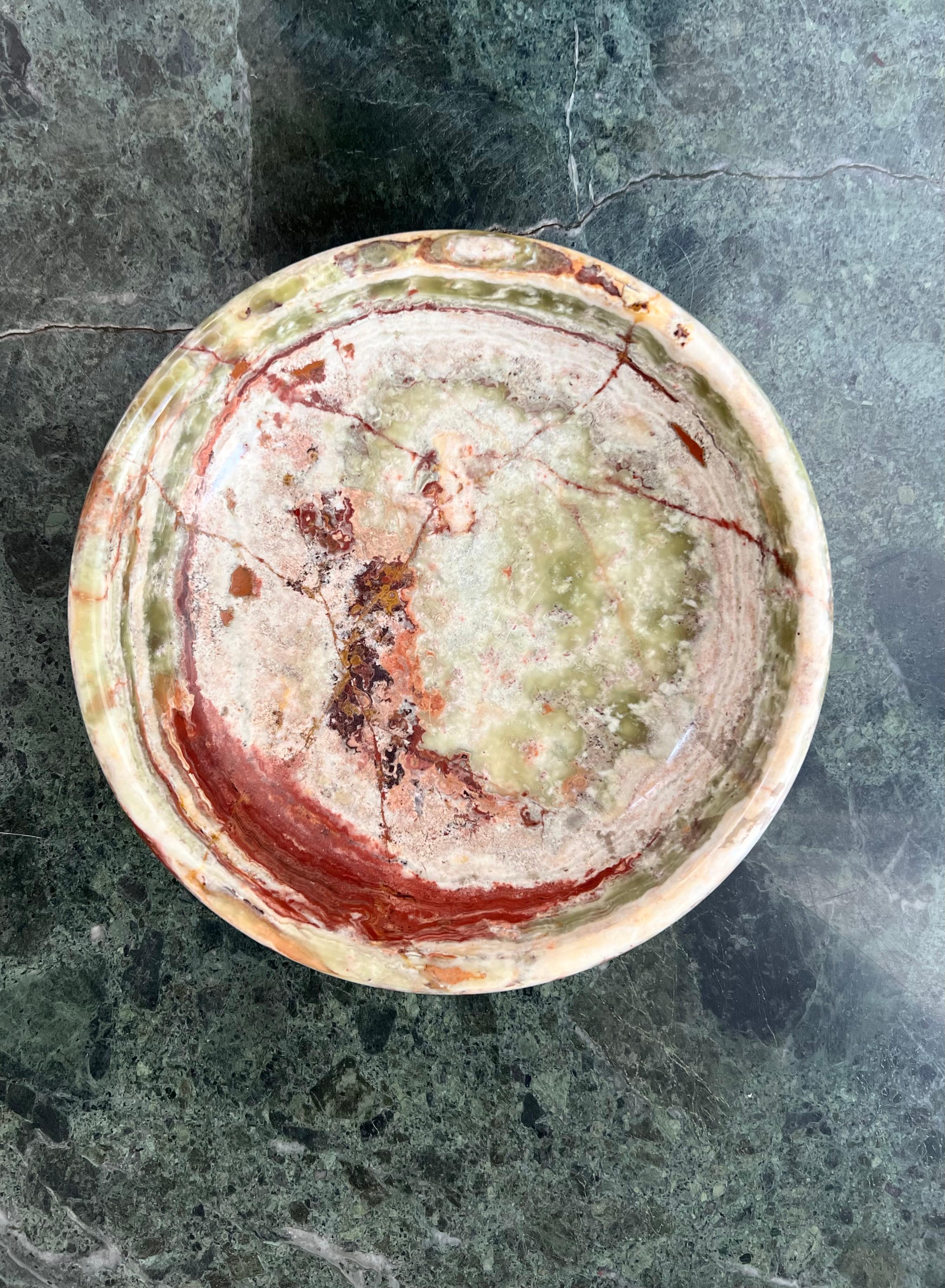 Large Vintage Italian marble onyx fruit bowl / catchall, 1960s In Good Condition In View Park, CA