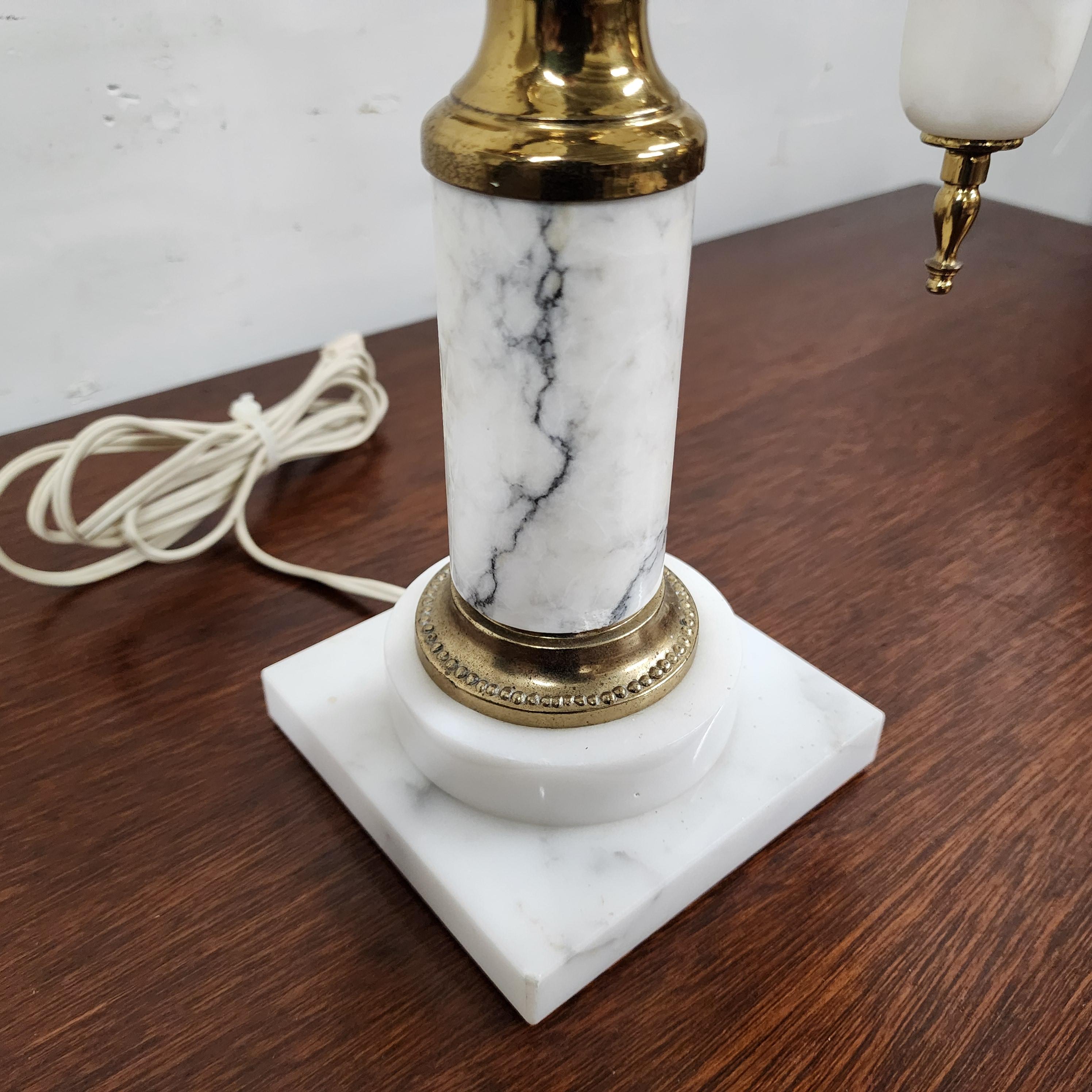 Lampada da tavolo per studenti in marmo vintage Italian Lamp in vendita 5
