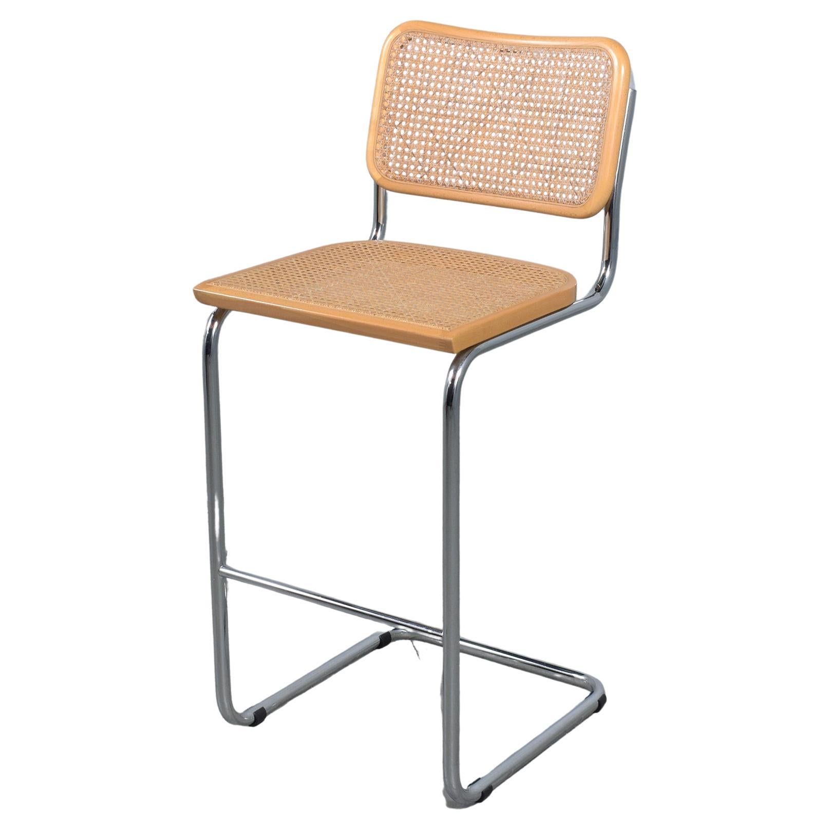 Tabouret de bar canné italien vintage : Le style Marcel Breuer rencontre l'Elegance moderne