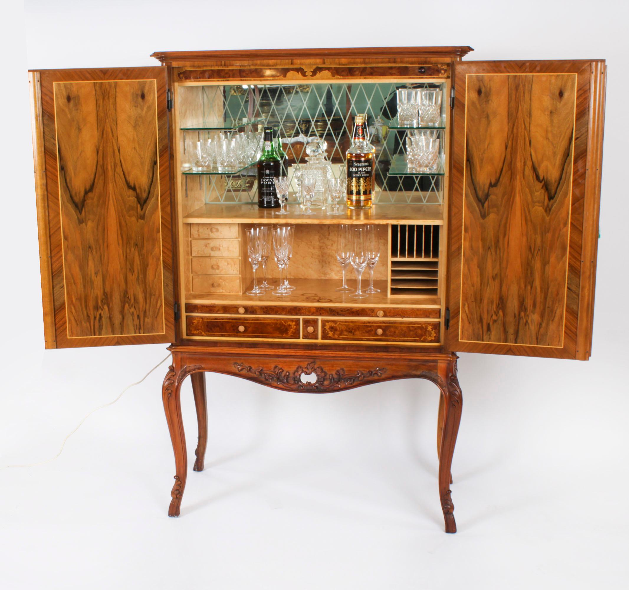 Mid-20th Century Vintage Italian Marquetry Inlaid Burr Walnut Cocktail Cabinet Mid Century For Sale