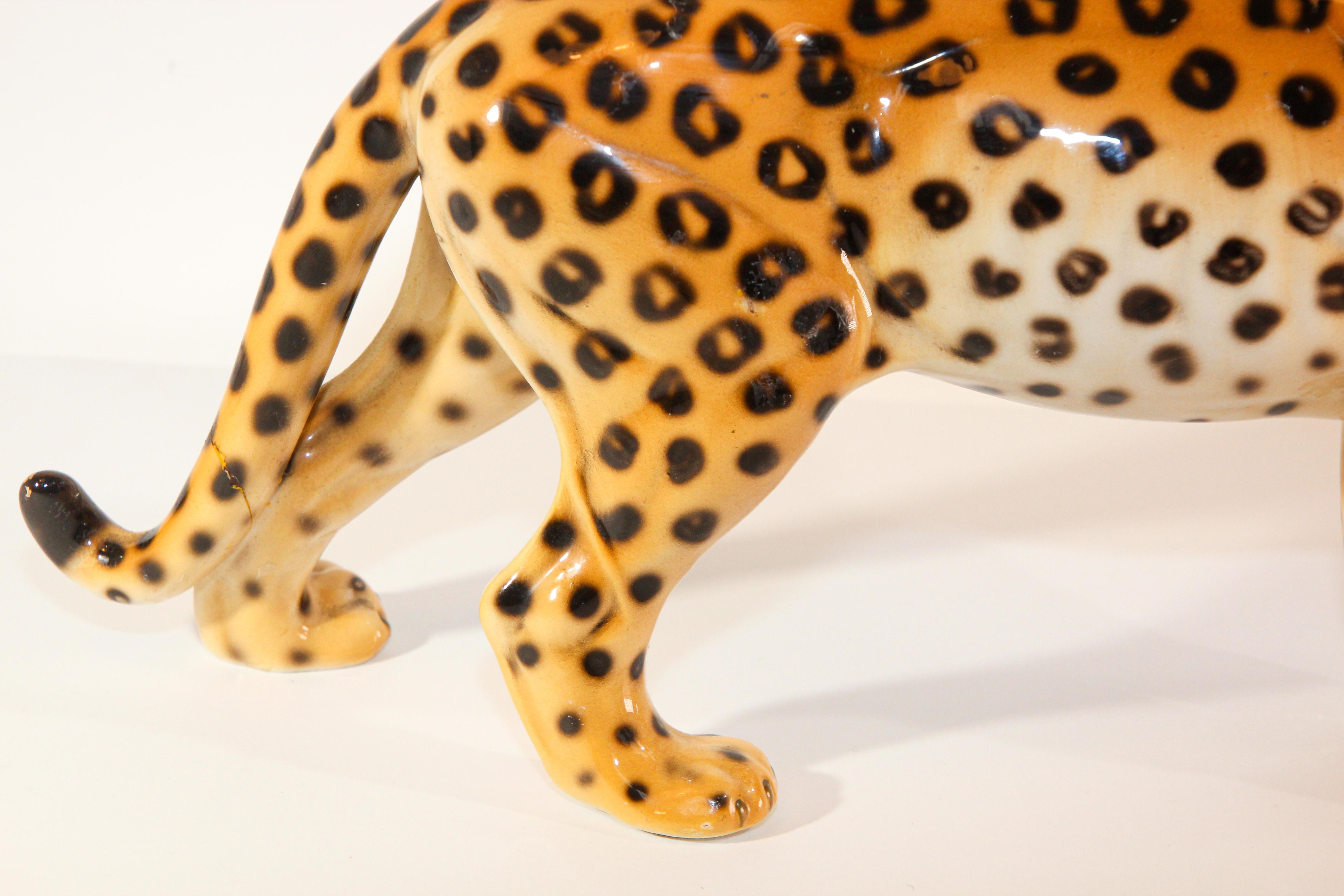 Vintage Italian Mid-Century Glazed Porcelain Leopard Sculpture For Sale 1