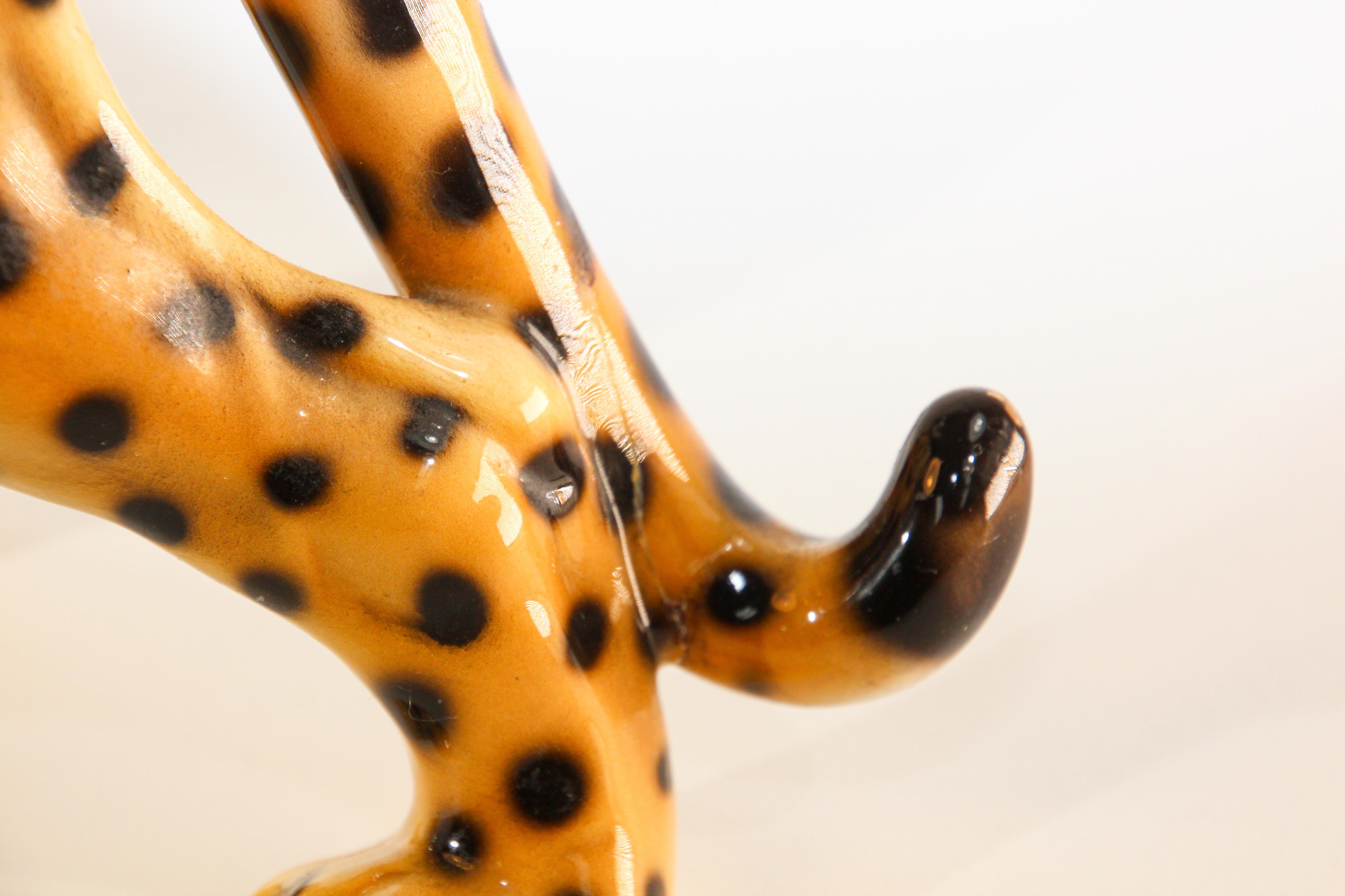 Hand-Crafted Vintage Italian Mid-Century Glazed Porcelain Leopard Sculpture For Sale