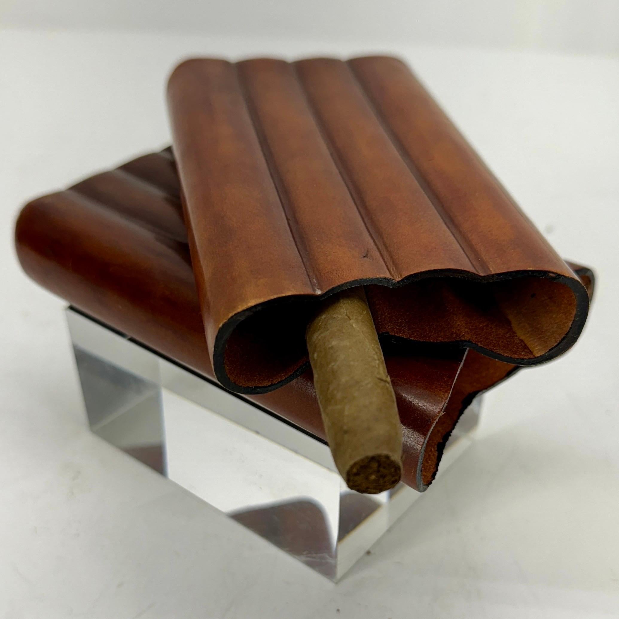 Italienischer Zigarren-Etui-Halter aus Leder aus der Mitte des Jahrhunderts (Moderne der Mitte des Jahrhunderts) im Angebot