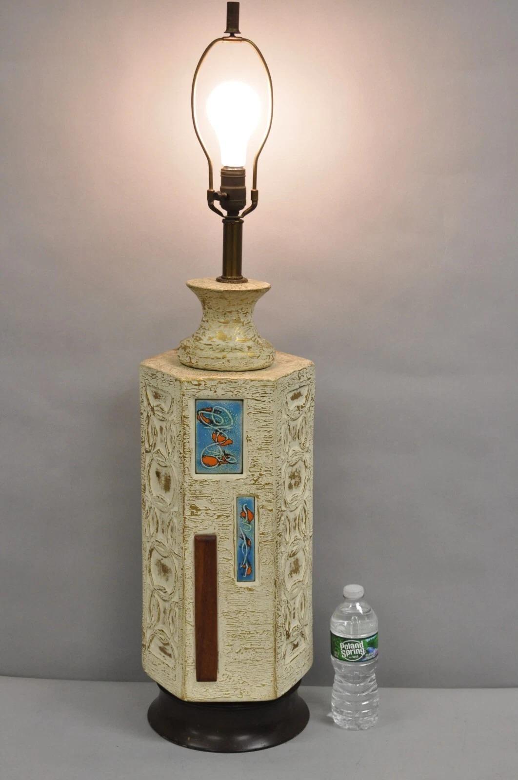 Vintage Italian Mid Century Modern Ceramic Pottery Koi Fish(?) Table Lamp with Walnut Detail. Circa Mid 20th Century. Measurements: 38.5