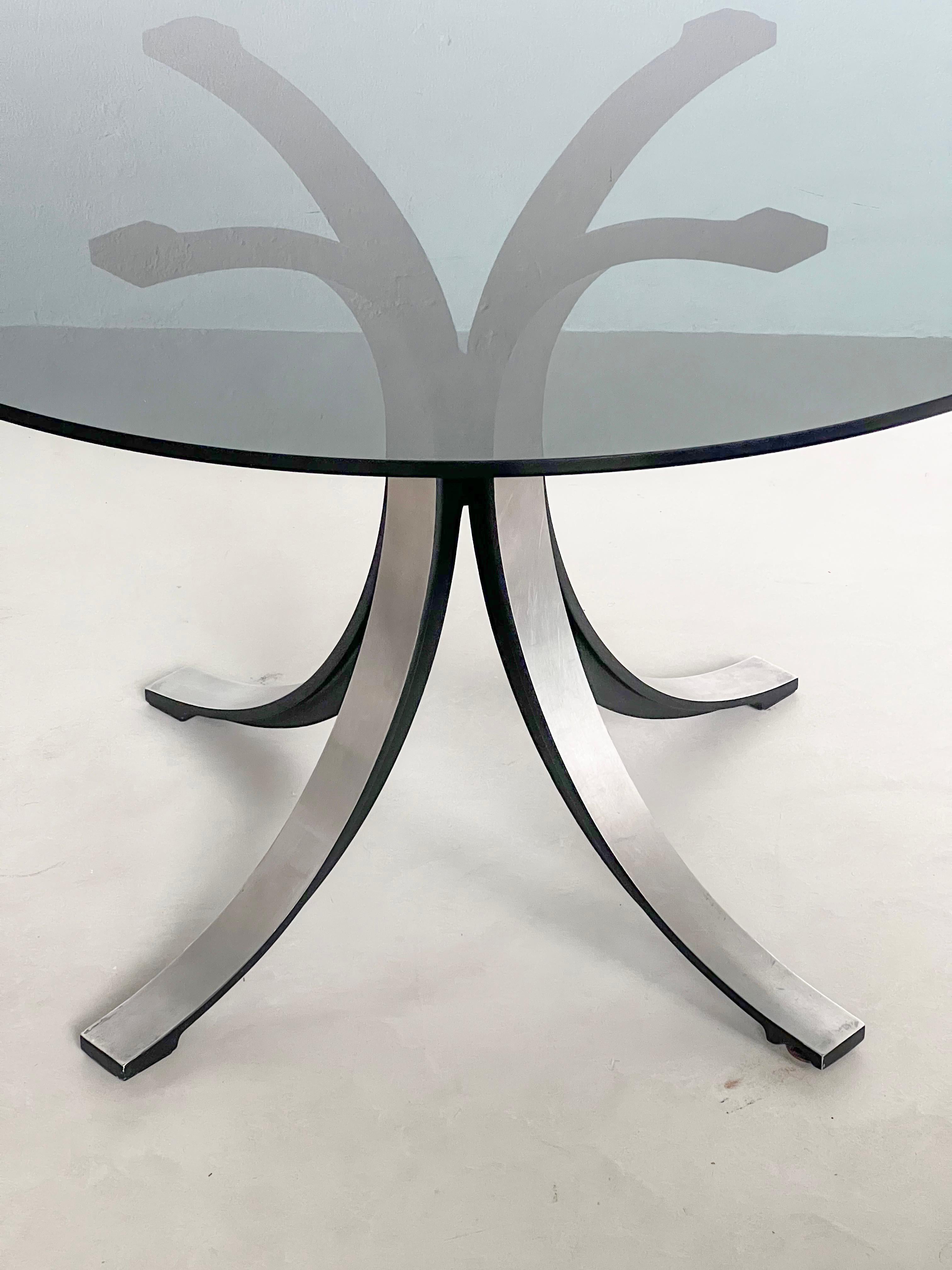 Vintage Italian Mid Century Modern Dining Table in Aluminium, Smoked Glass Top For Sale 1
