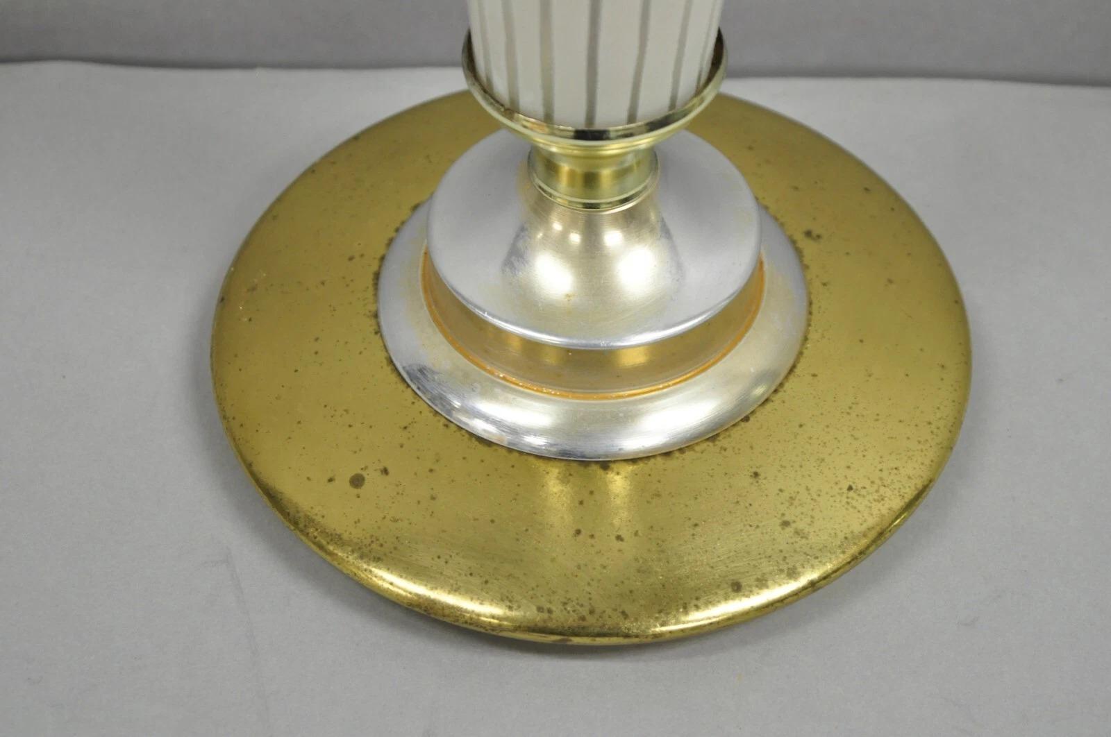 Lampe de bureau italienne Art déco mi-siècle moderne en verre effilé en vente 1