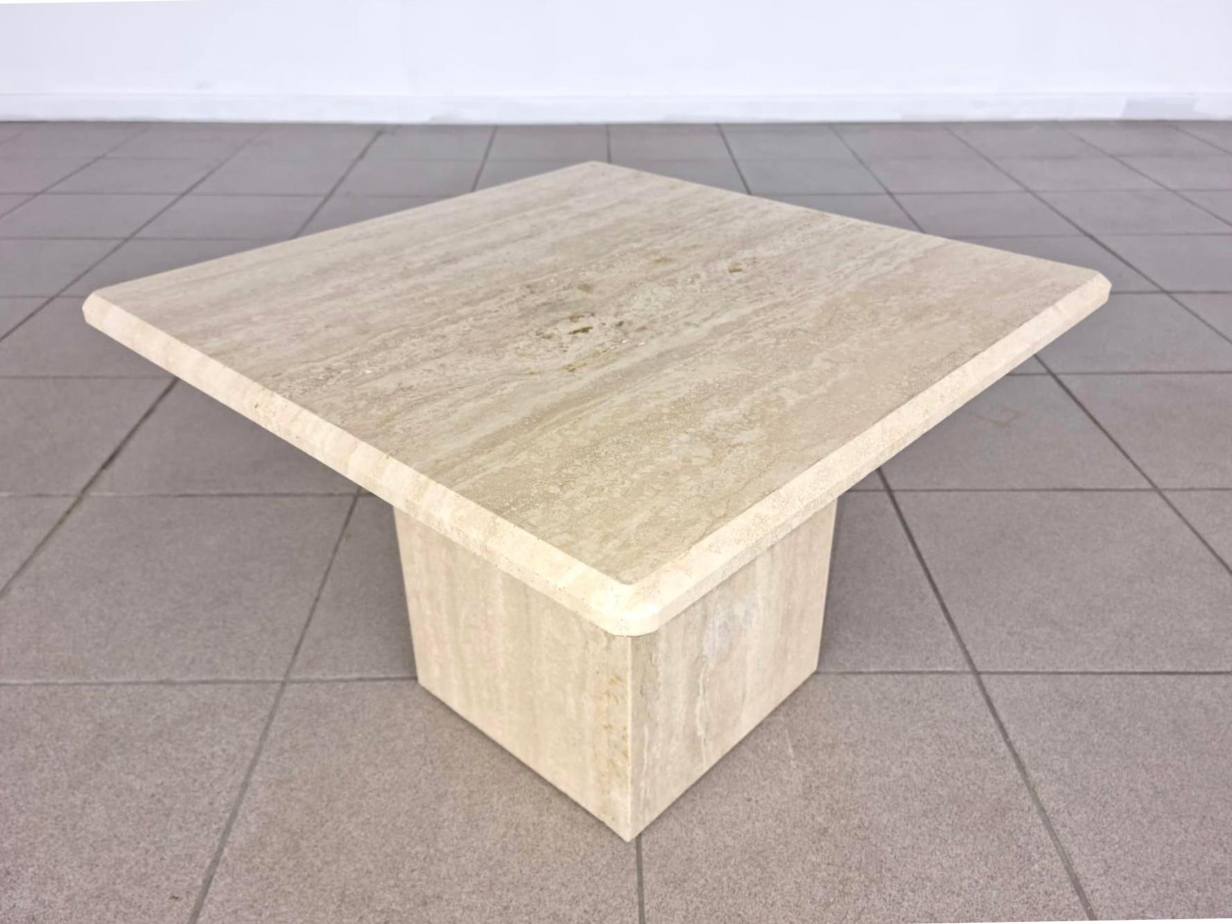 Travertin Table basse en travertin vintage italien du milieu du siècle dernier en vente
