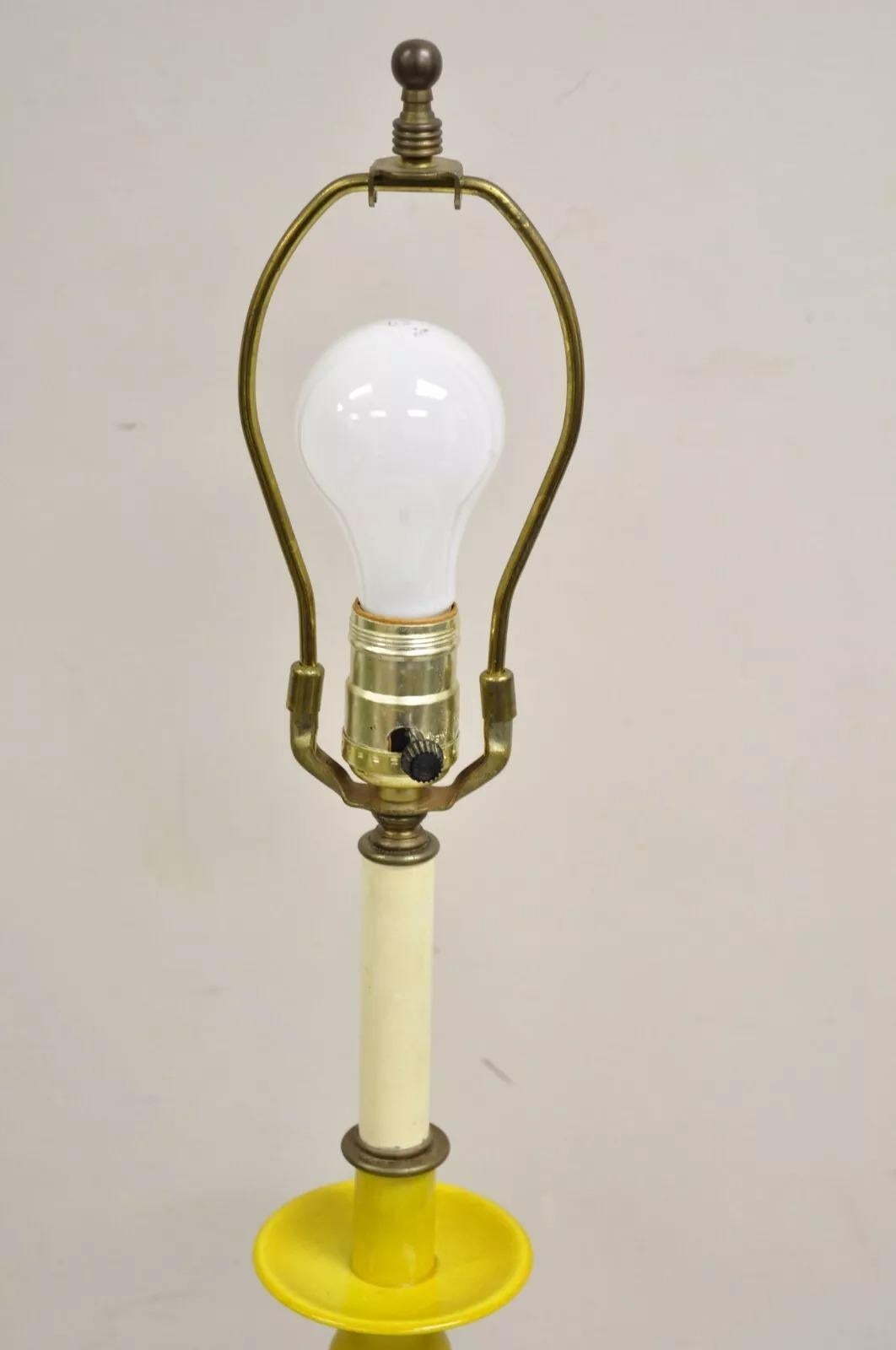 Lampe de bureau Bitossi italienne moderne du milieu du siècle dernier en céramique émaillée jaune en vente 1