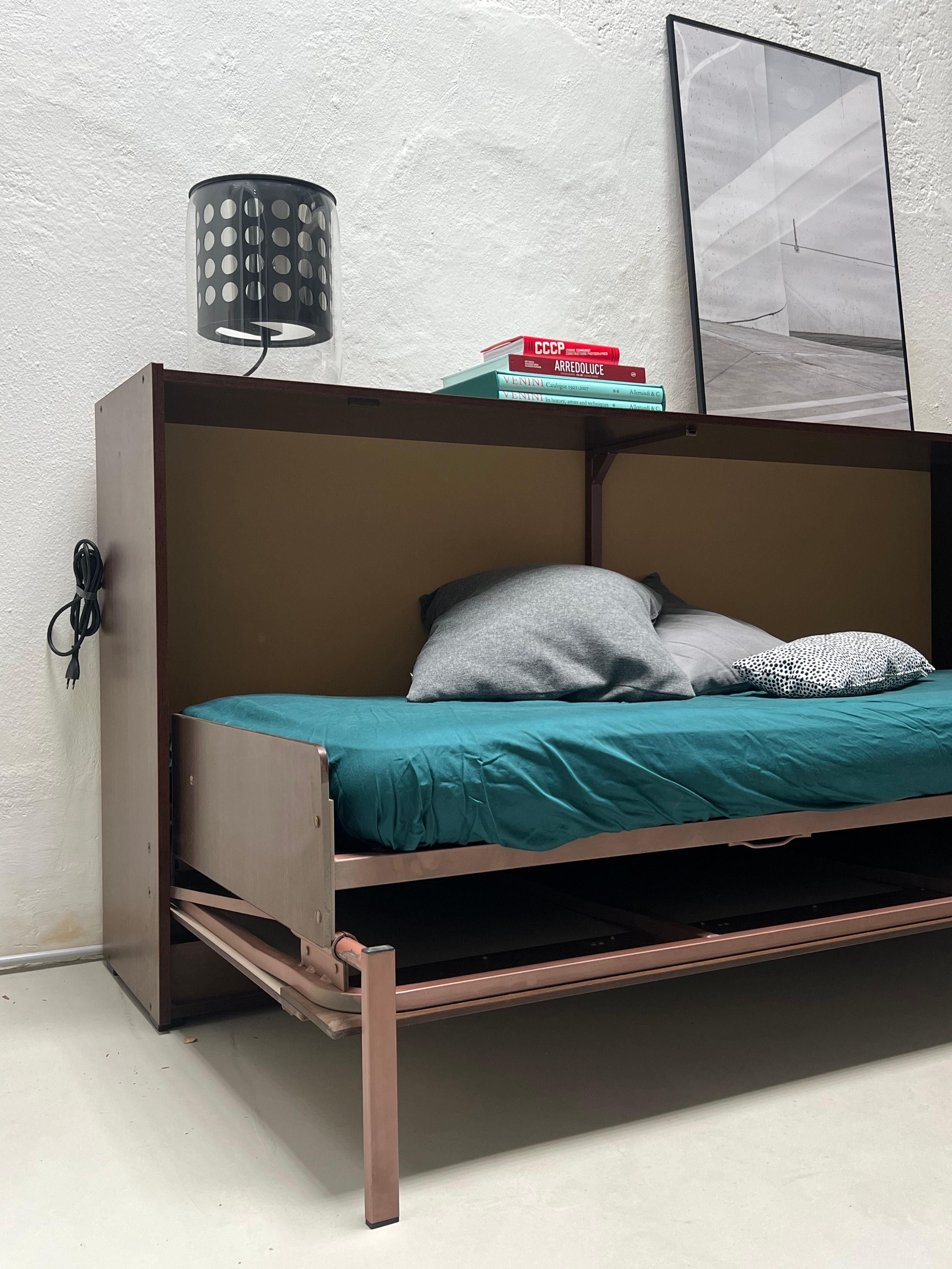 Vintage Italian Mid-Century Sideboard - Bed, Small Room Furniture For Sale 5