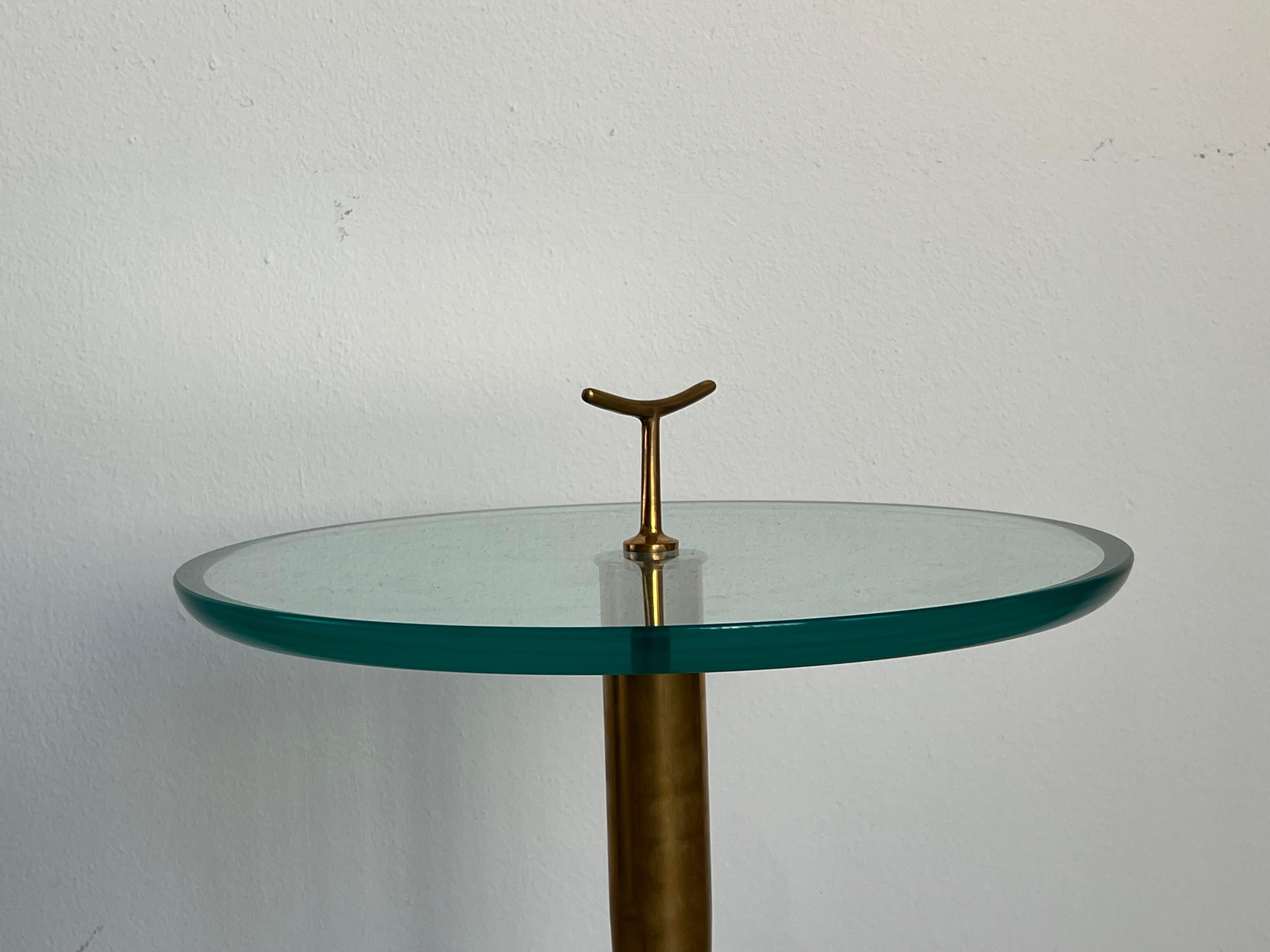 Vintage Italian midcentury end table thick glass top by Giuseppe Ostuni en vente 3