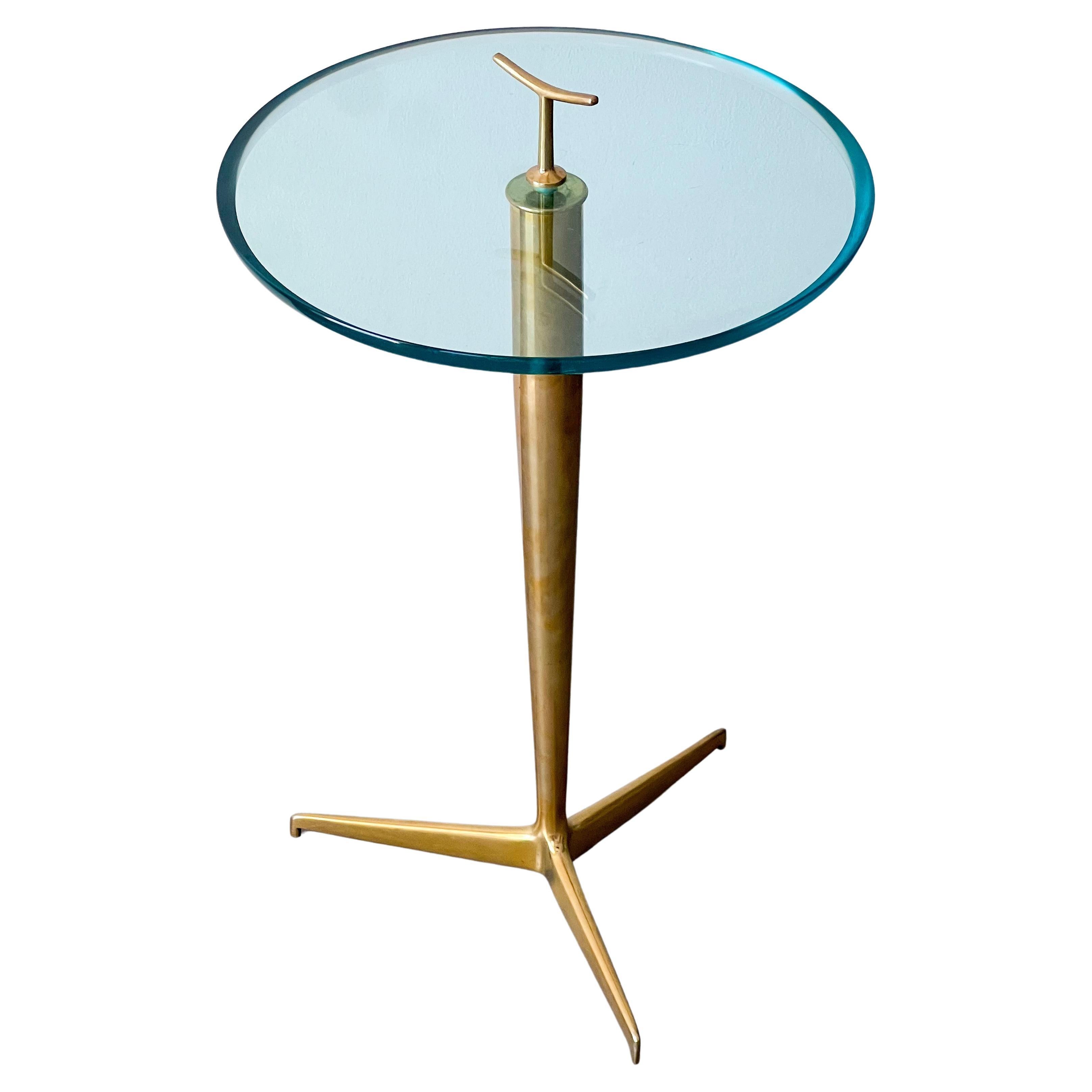 Vintage Italian Midcentury Side Table in Brass and Glass by Giuseppe Ostuni For Sale
