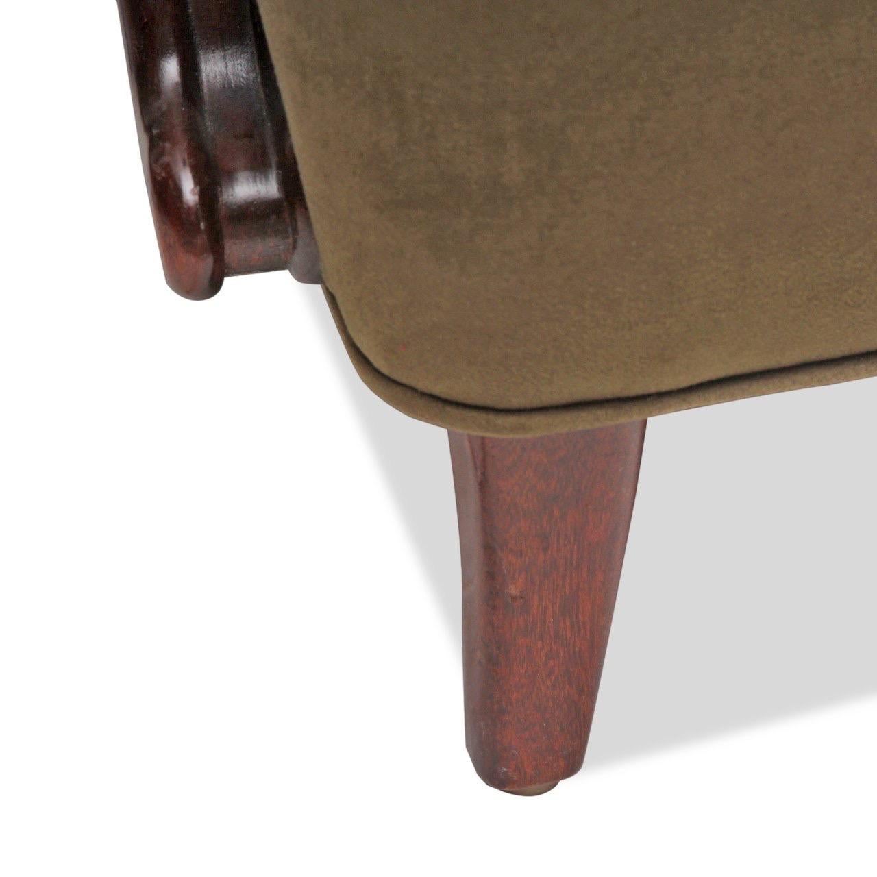 Paire de chaises à dossier Wingback vintage italiennes du milieu du siècle dernier en vente 4