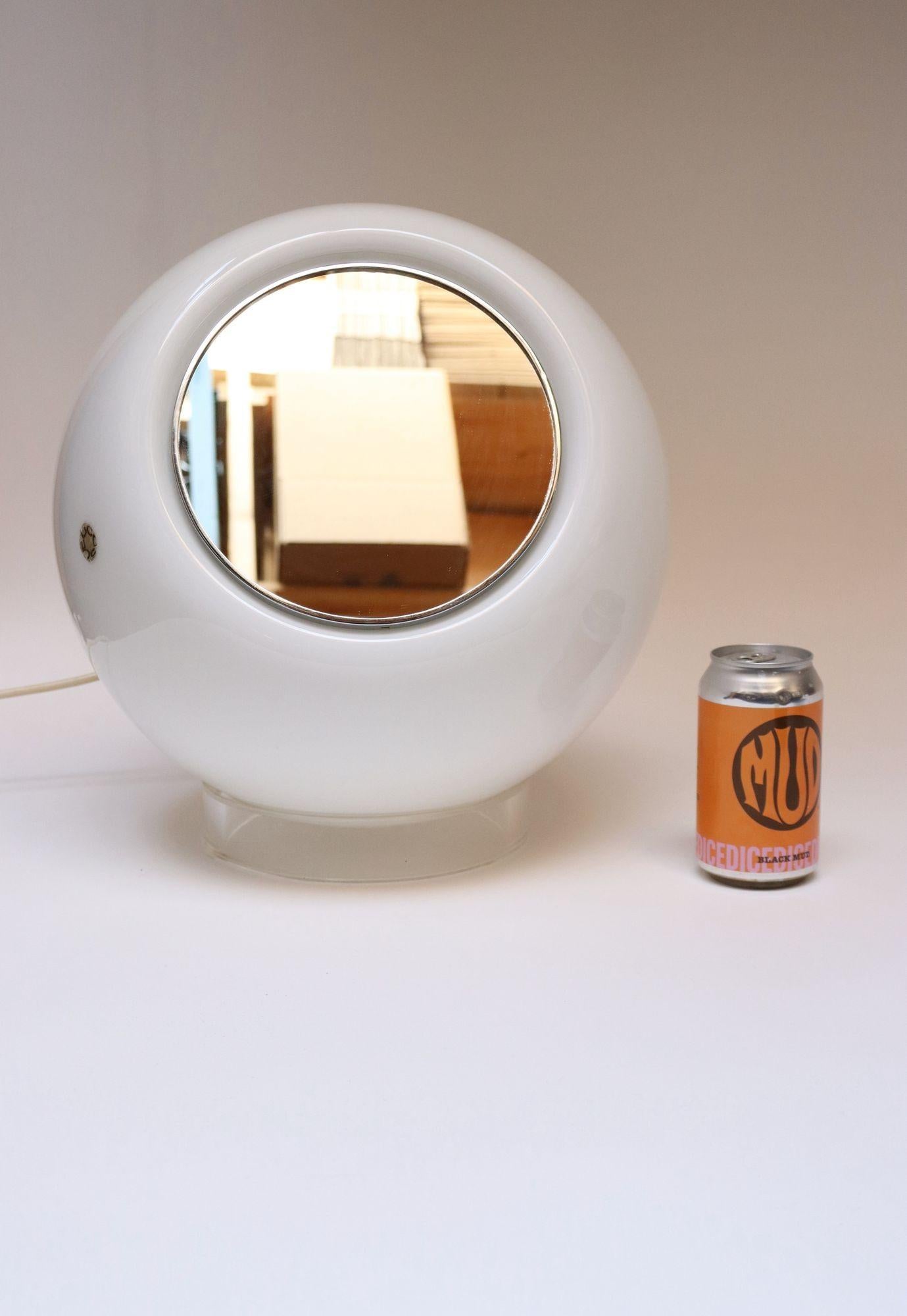 Vintage Italian Modern Elios Lighted Mirror Table Lamp by Giusto Toso for Leucos For Sale 2