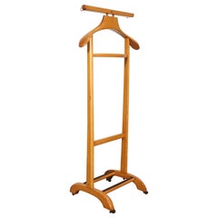 Vintage Italian Modern Fratelli Reguitti Maple Valet in the Style of Ico Parisi