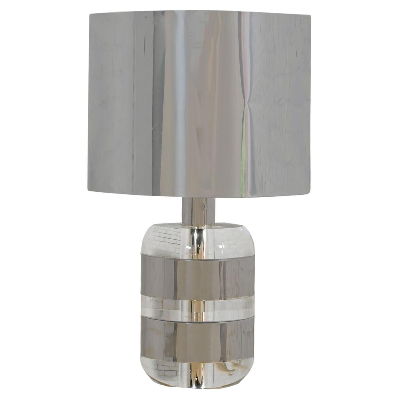 Vintage Italian Lamp in lucite e cromo con paralume in alluminio lucido di Noel B.C. in vendita