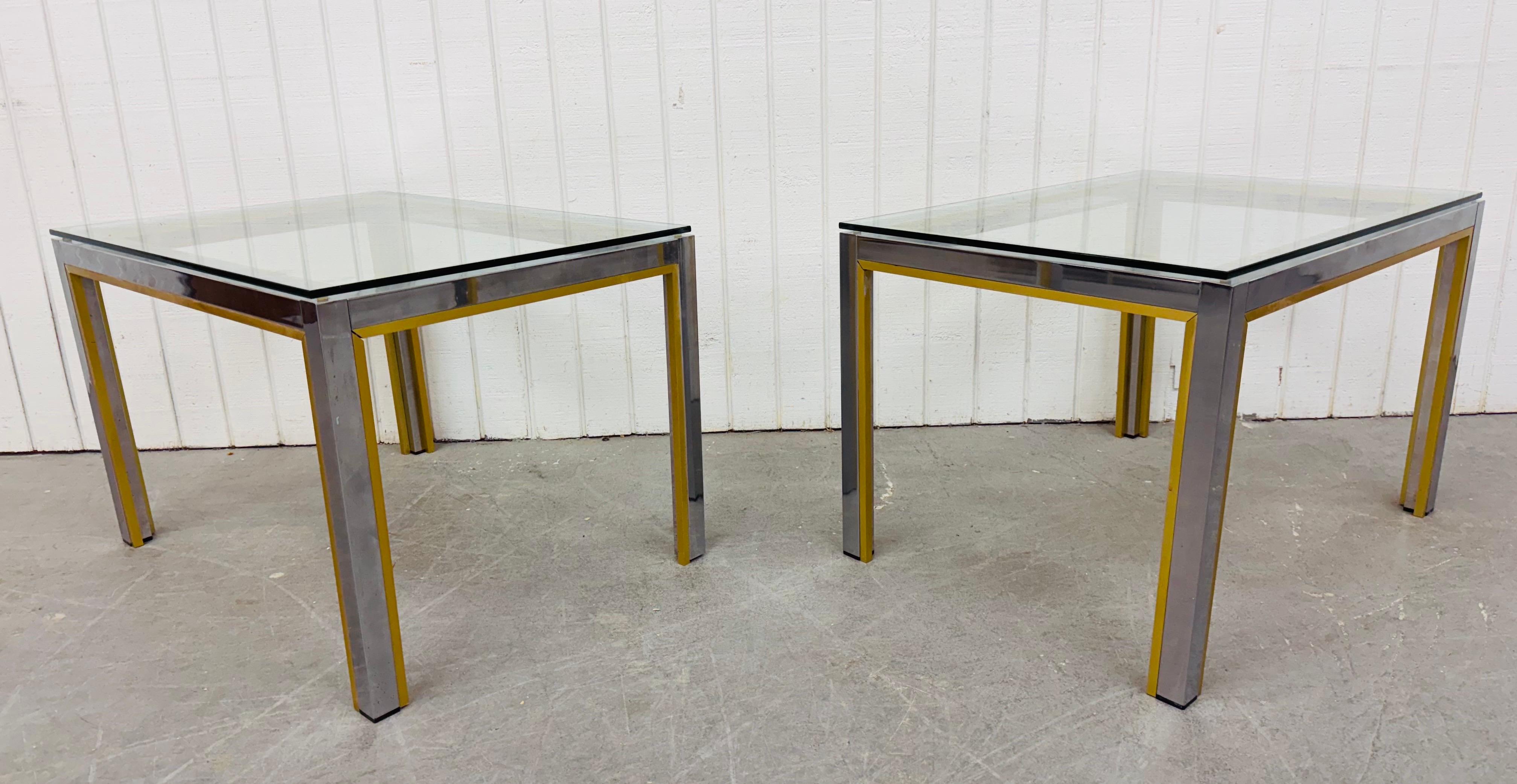 Vintage Italian Modern Renato Zevi Mesas auxiliares de cromo y cristal - Lote de 2 en Bueno estado para la venta en Clarksboro, NJ