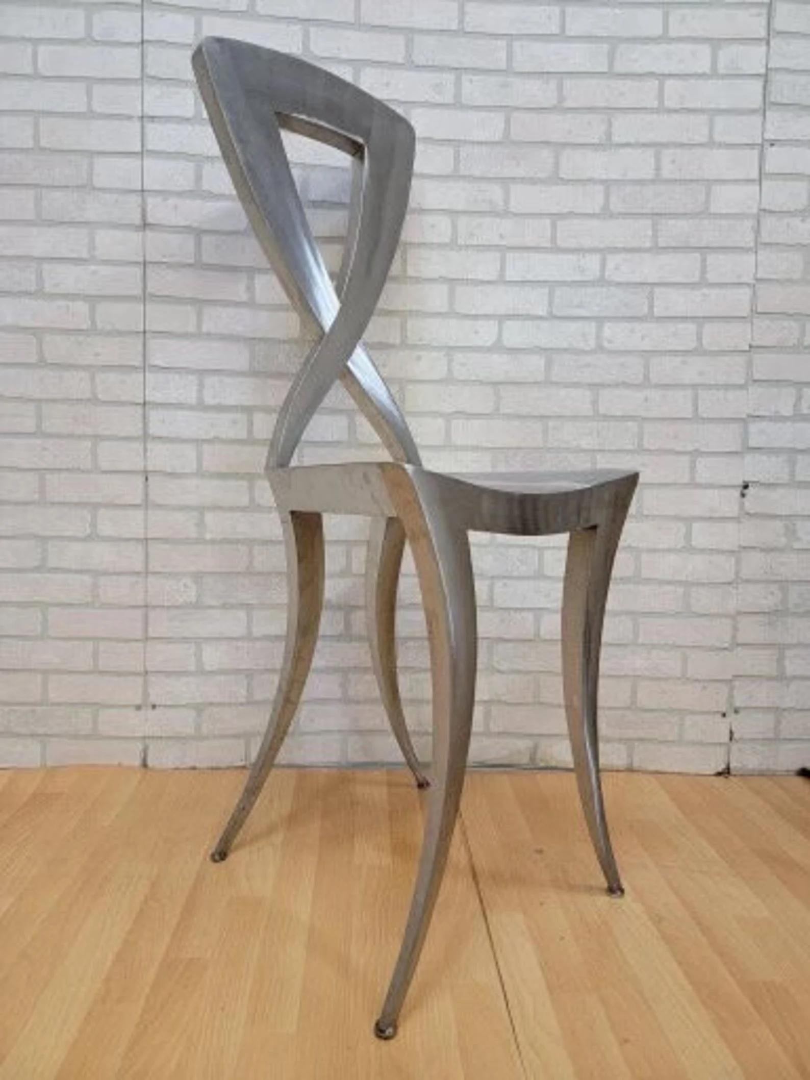 Vintage Italian Modern Stainless Steel Silhouette Klismos Style Chairs - Paare im Zustand „Gut“ im Angebot in Chicago, IL