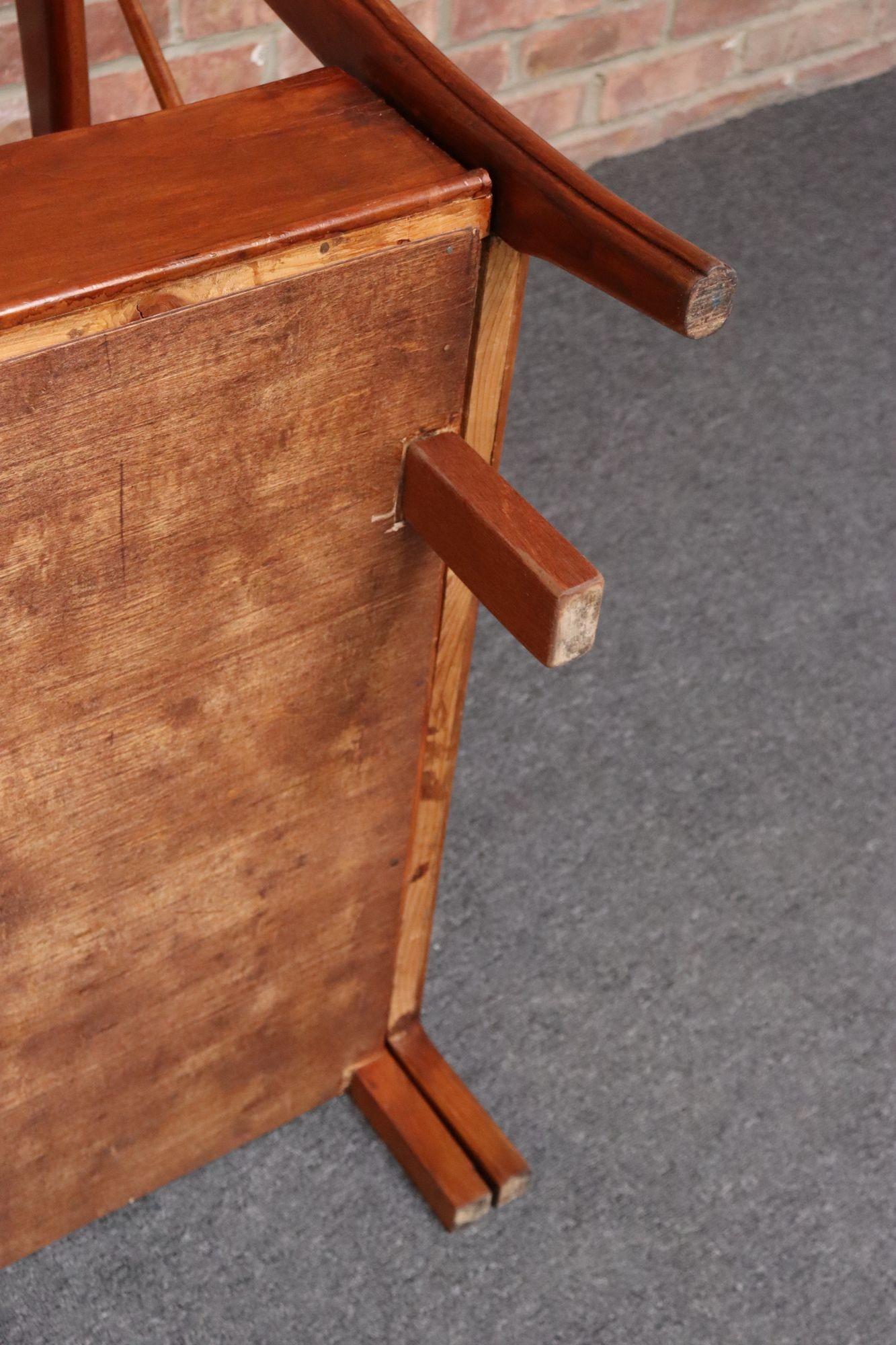 Divan-lit moderne italien vintage en noyer Attribué à Paolo Buffa en vente 14