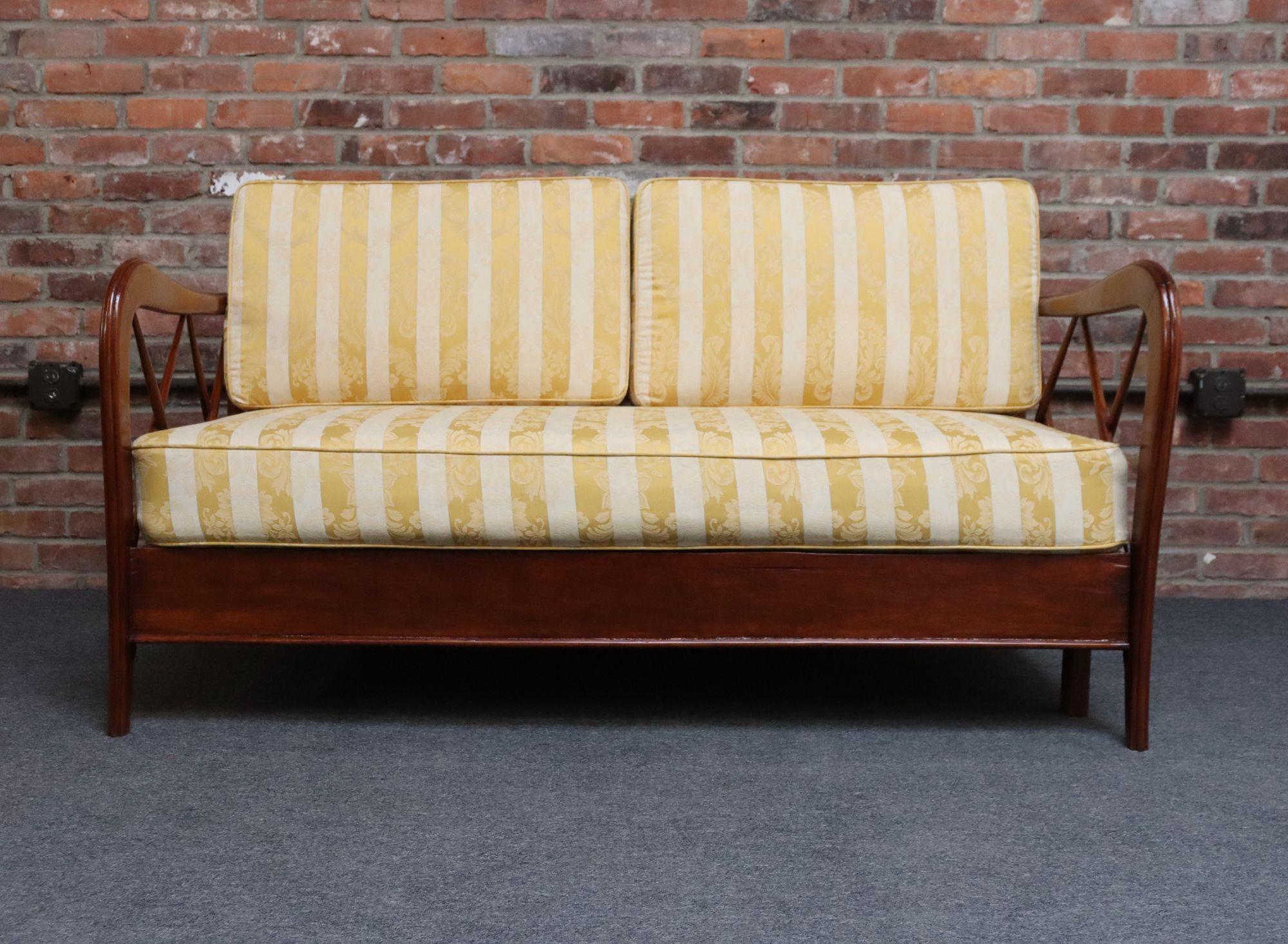 Mid-Century Modern Divan-lit moderne italien vintage en noyer Attribué à Paolo Buffa en vente