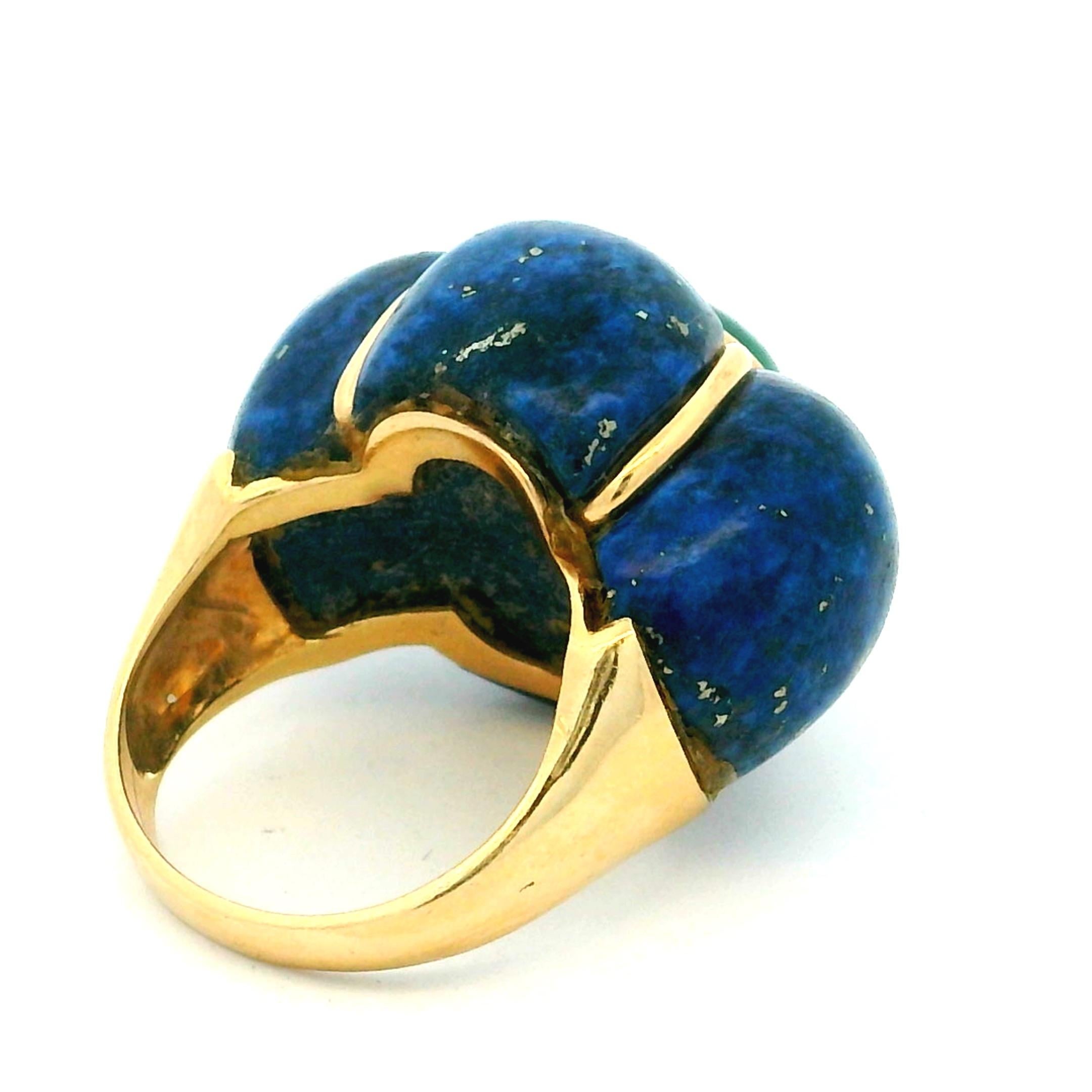 Anello modernista italiano d'epoca in oro 18 carati con malachite e lapis, circa anni '70 in vendita 3