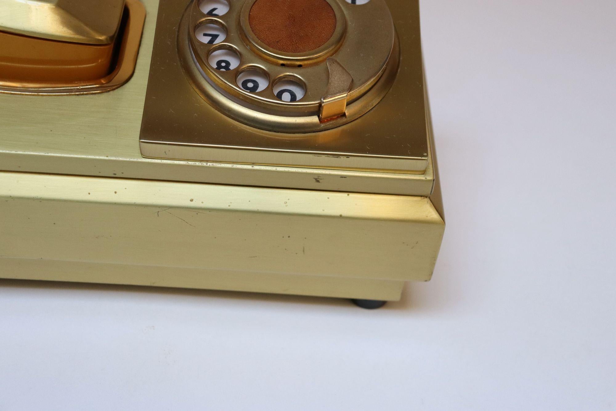Vintage Italian Modernist Gold Aluminum Rotary Telephone by CR Telefonia For Sale 4