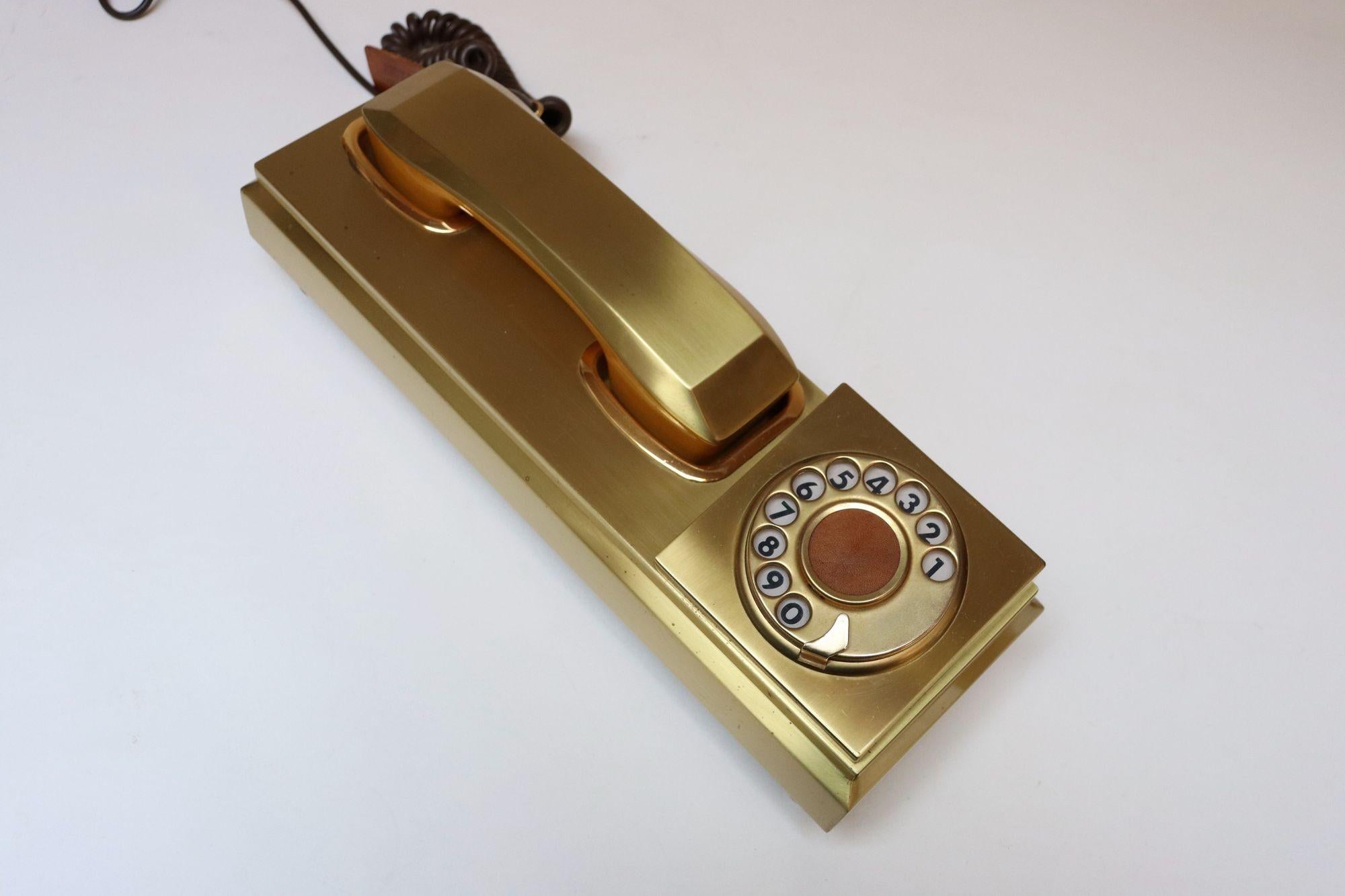 Vintage Italian Modernist Gold Aluminum Rotary Telephone by CR Telefonia For Sale 14
