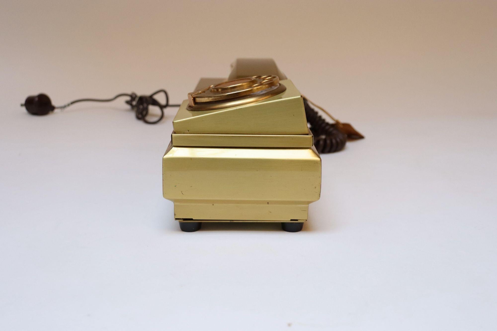 Vintage Italian Modernist Gold Aluminum Rotary Telephone by CR Telefonia For Sale 9