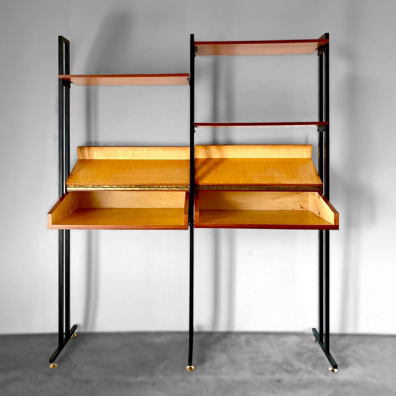 Mid-Century Modern Modular Teak Bookshelf, Italy 1960s

An unsual modular bookshelf crafted in Italy in the 1960s, featuring a sleek iron frame with polished brass feet, two uniquely designed reclyning wood drawers, and three adjustable teak shelves