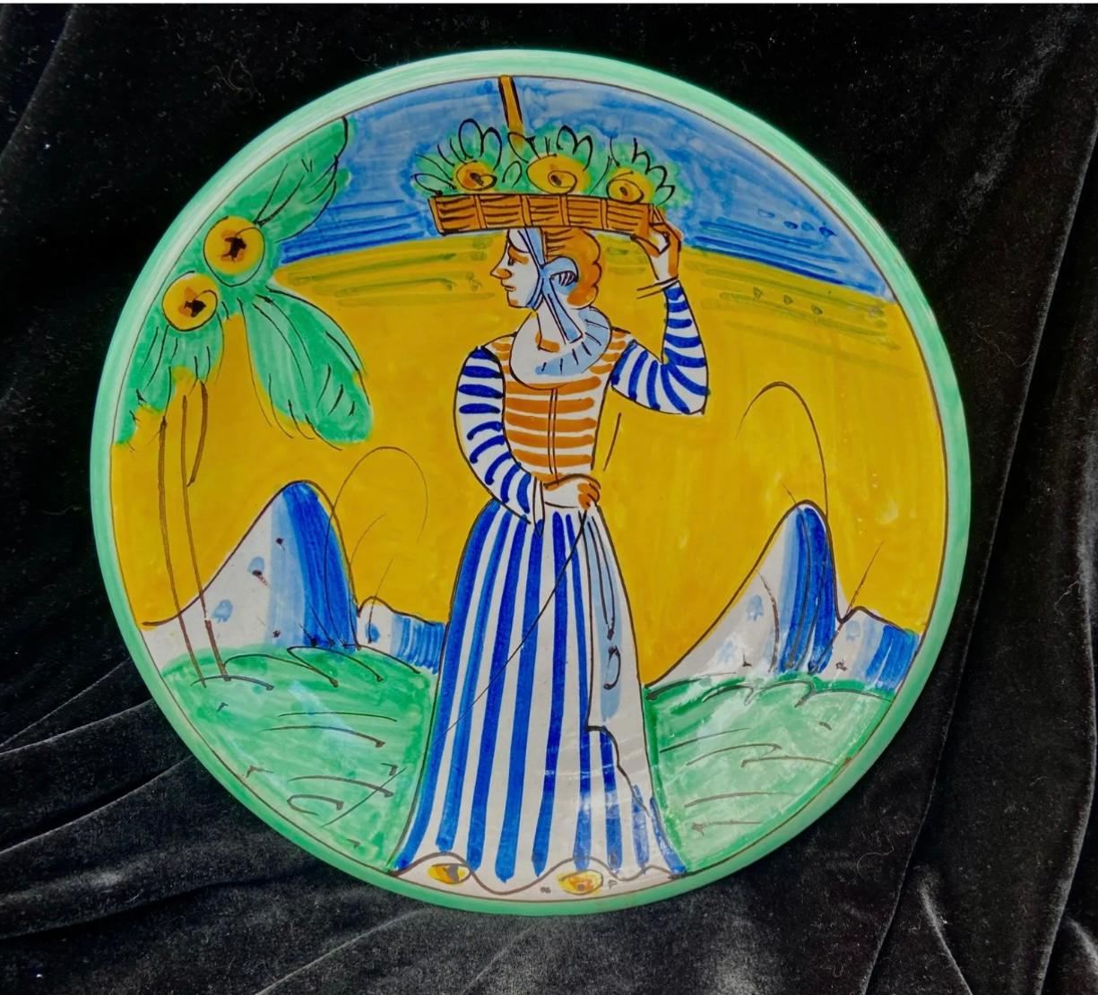 Vintage Italian Montelupo Maiolica Pottery Charger For Sale 1