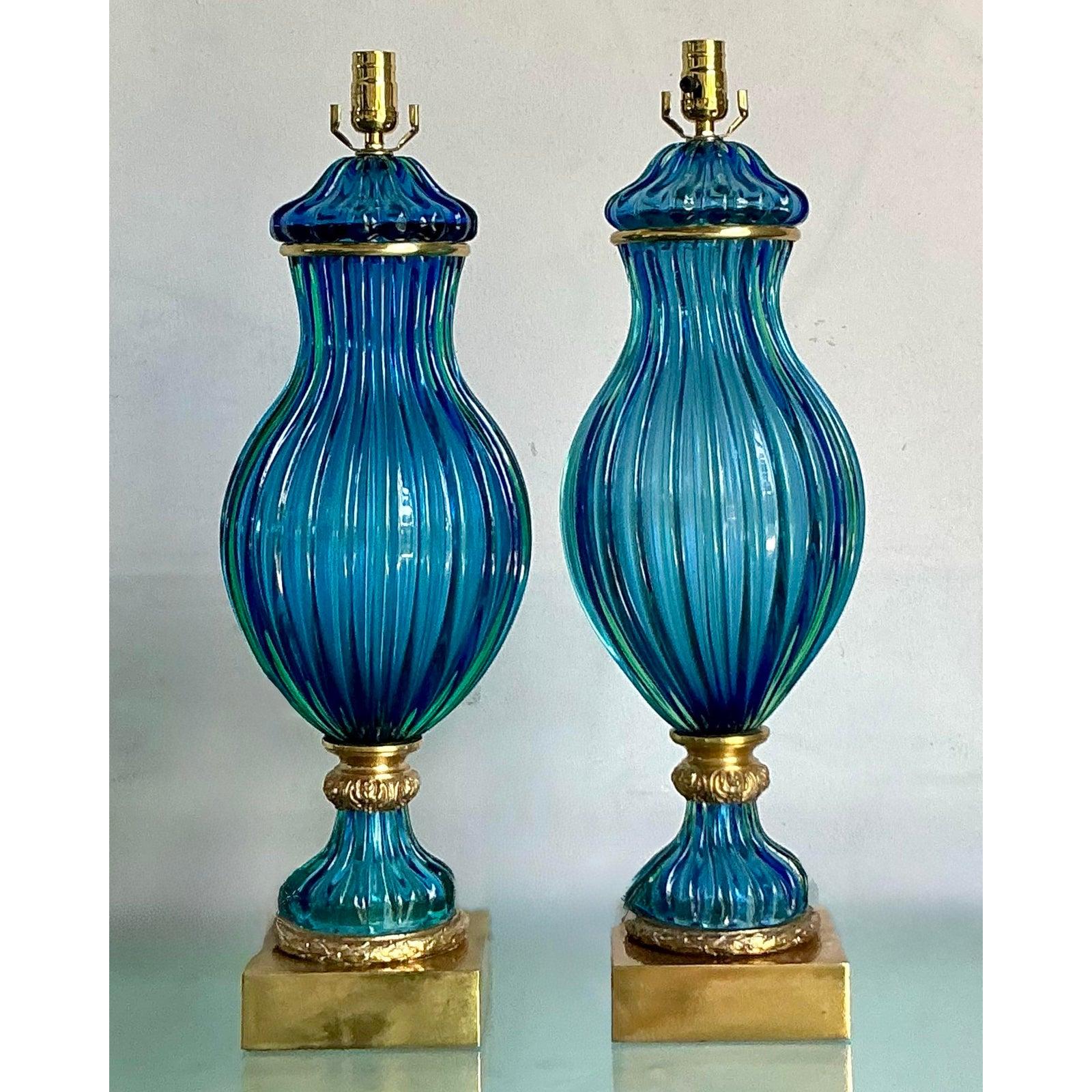 XX secolo Vintage Italian Lamps monumentali in vetro artistico di Murano - una coppia in vendita