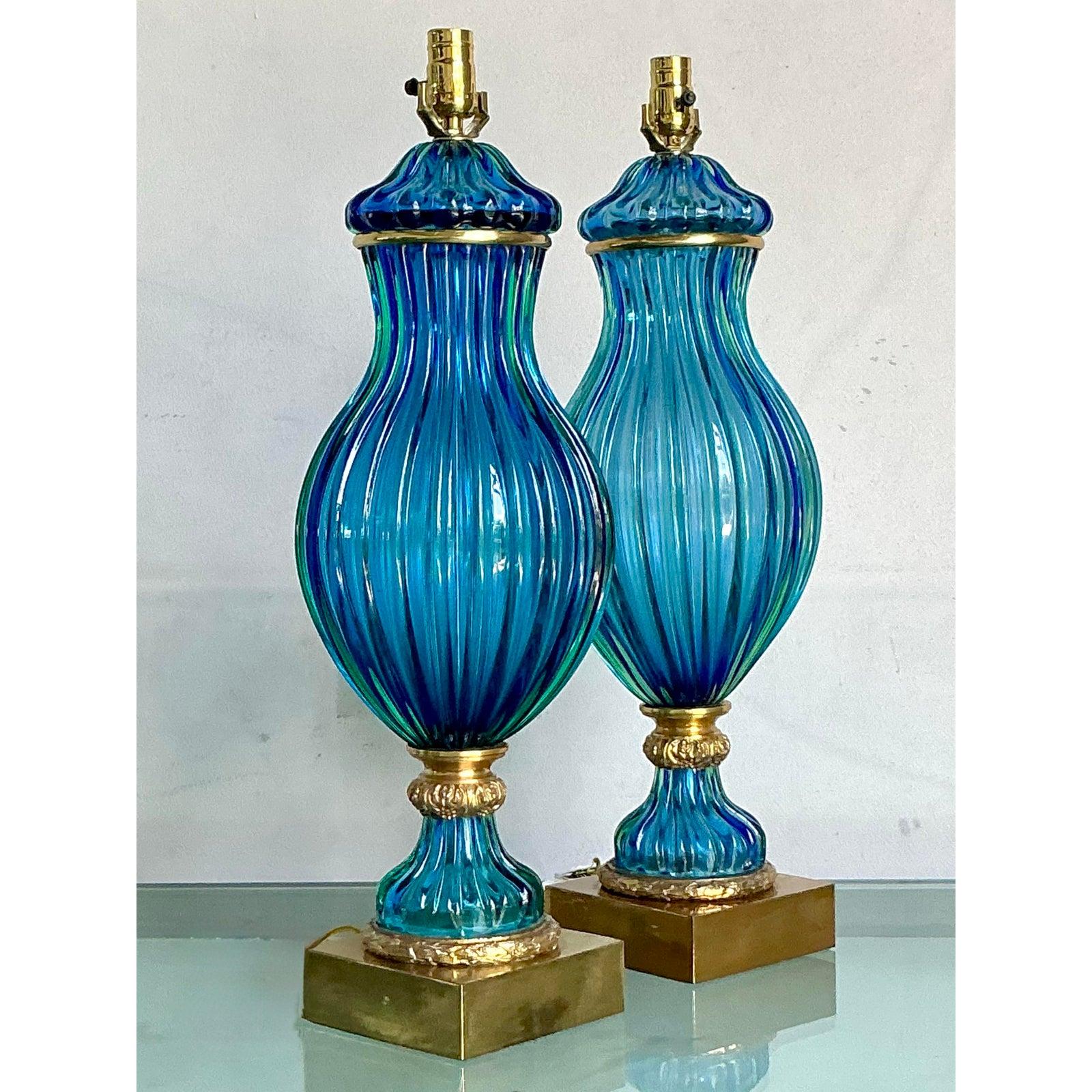 Ottone Vintage Italian Lamps monumentali in vetro artistico di Murano - una coppia in vendita