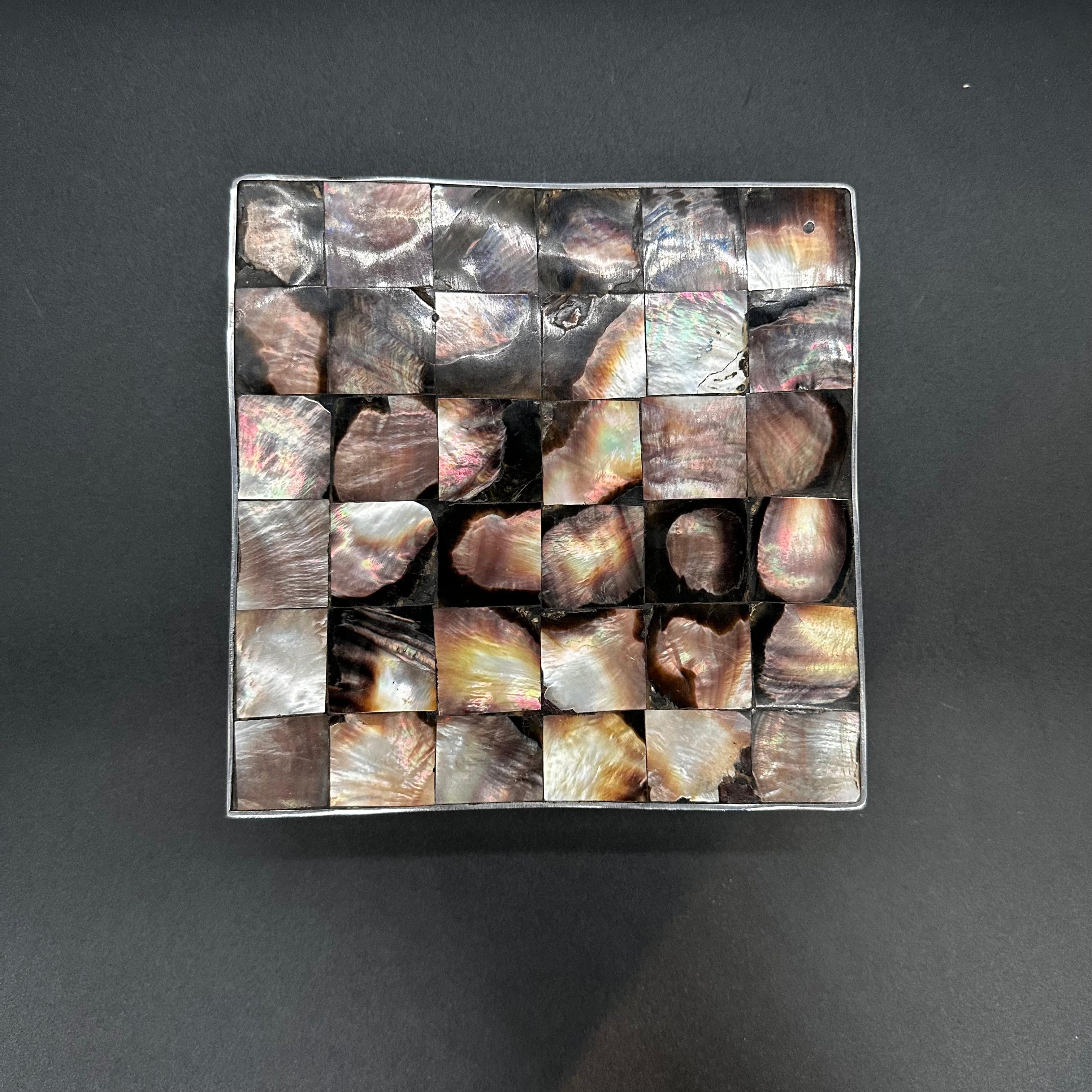Vintage Italian Mother of Pearl and Chrome Decorative Box 1980s In Good Condition For Sale In Los Angeles, CA