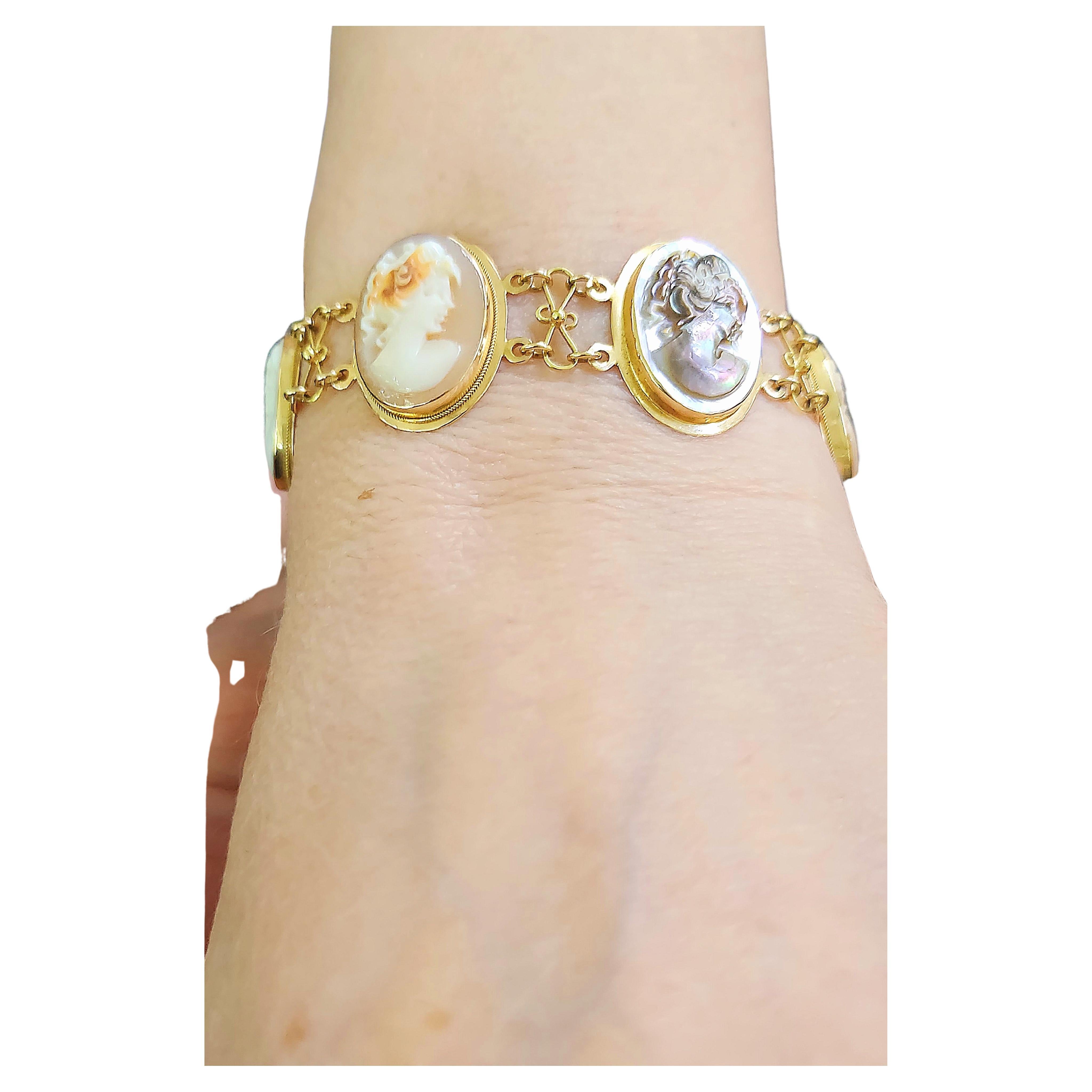Vintage Italienisch Perlmutt Cameo Gold Armband im Zustand „Hervorragend“ im Angebot in Cairo, EG
