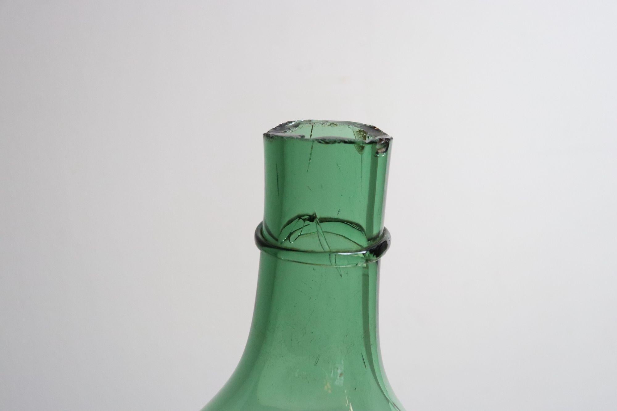 Vintage Italian Mouth Blown Glass Bulbous Demijohn in Seafoam Green For Sale 11